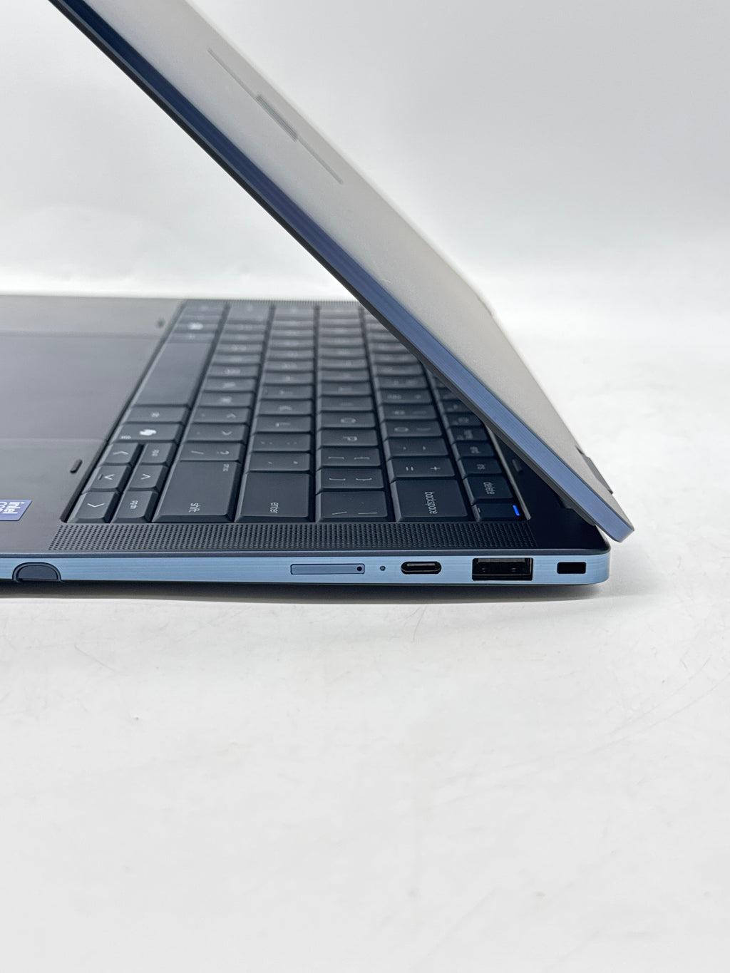 HP EliteBook X Flip G2i Ultra 7 366H 32GB 450GB SSD 14in Laptop - For Parts