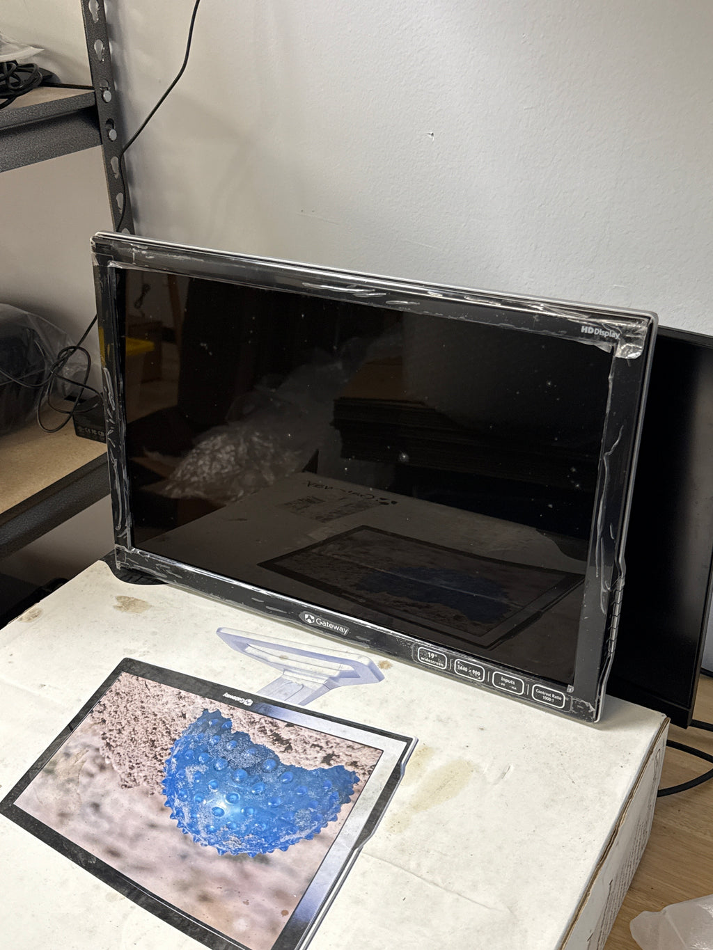 Gateway HD1900 19” Wide Black LCD Monitor 1440X900