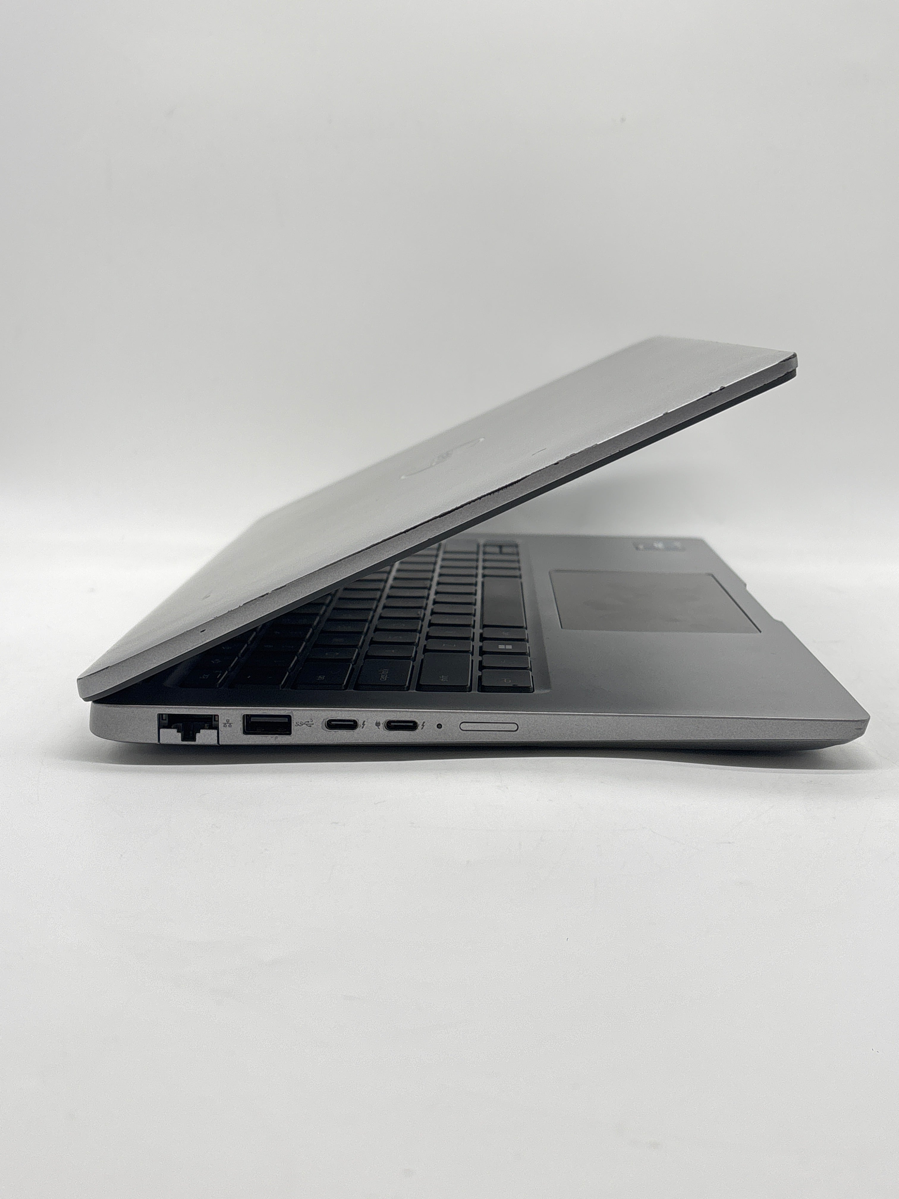 Dell Latitude 5440 14" i5-1335U 16GB RAM 256GB SSD Gray - Used