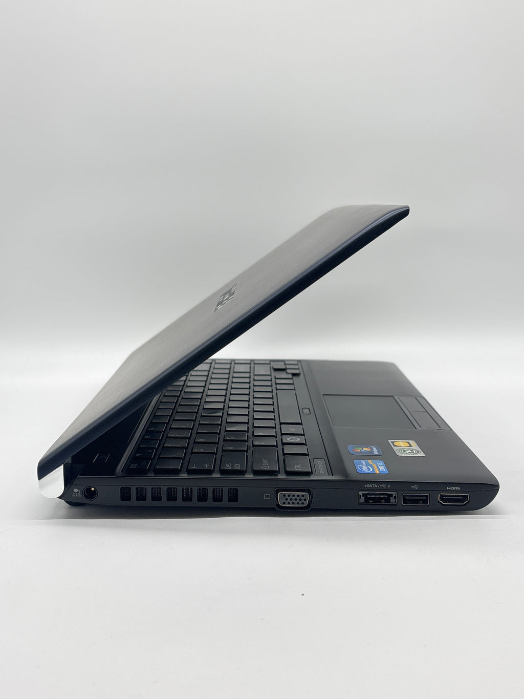 Toshiba Portege R835-P50X i3 4GB RAM 64GB SSD