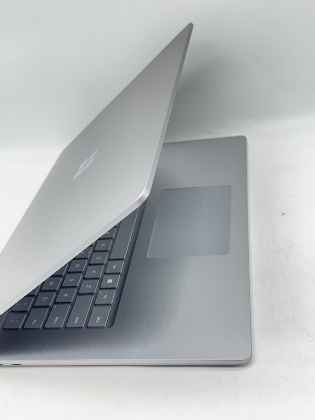 Microsoft Surface Laptop 6 15" Ultra 7 165H 32GB RAM 512GB SSD - Used