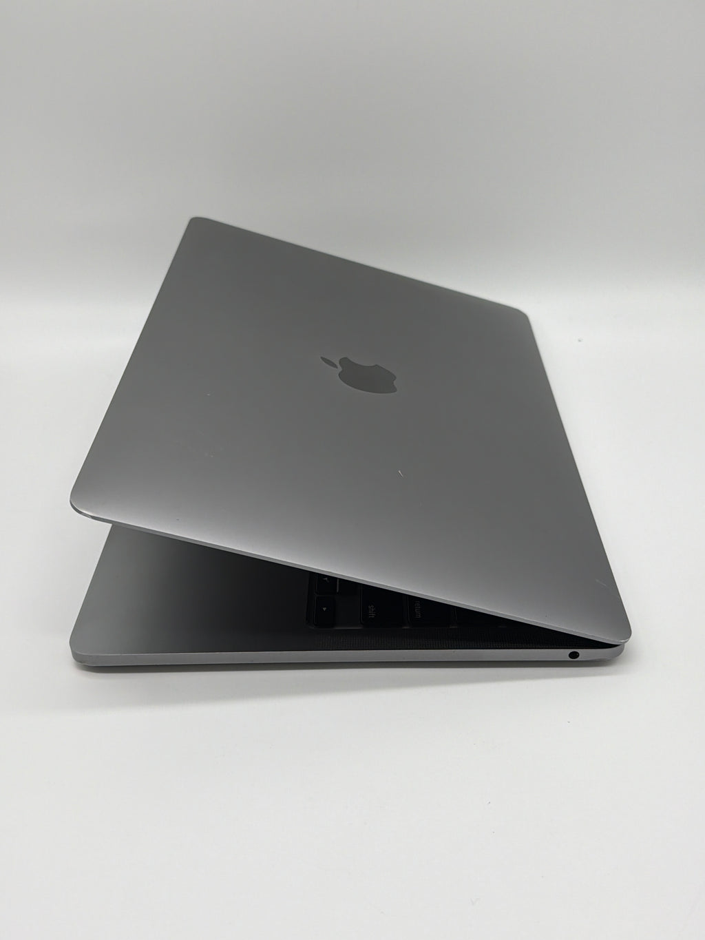 Apple MacBook Pro 13" A2289 2020 i5 256GB 8GB Space Gray - Chip on Bezel