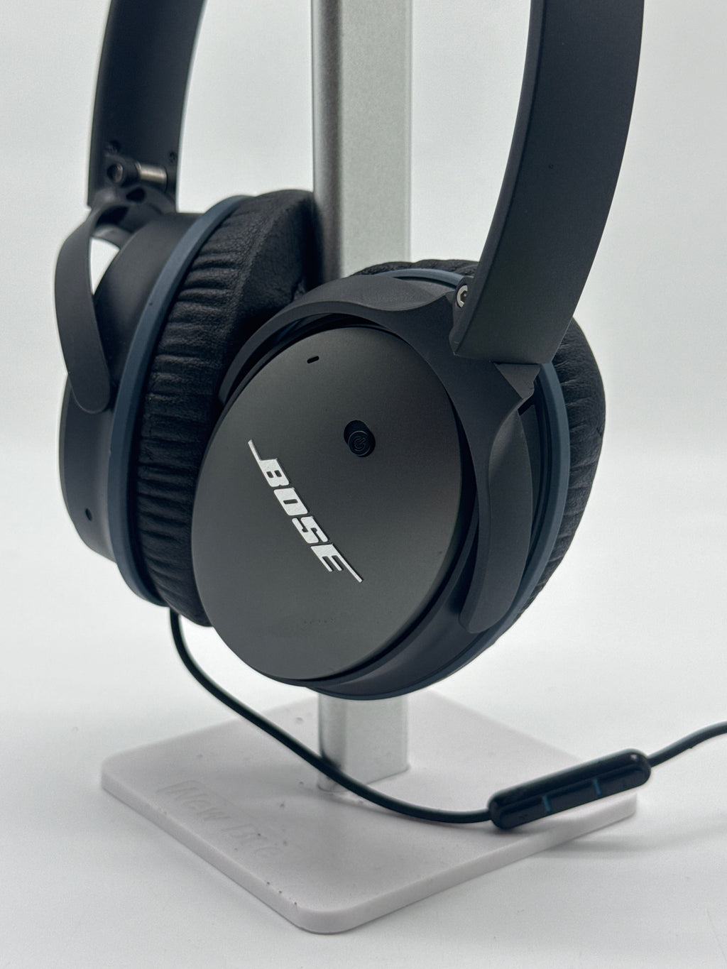 Bose QuietComfort 25 Wired Active Noise Cancelling Headphones - Used