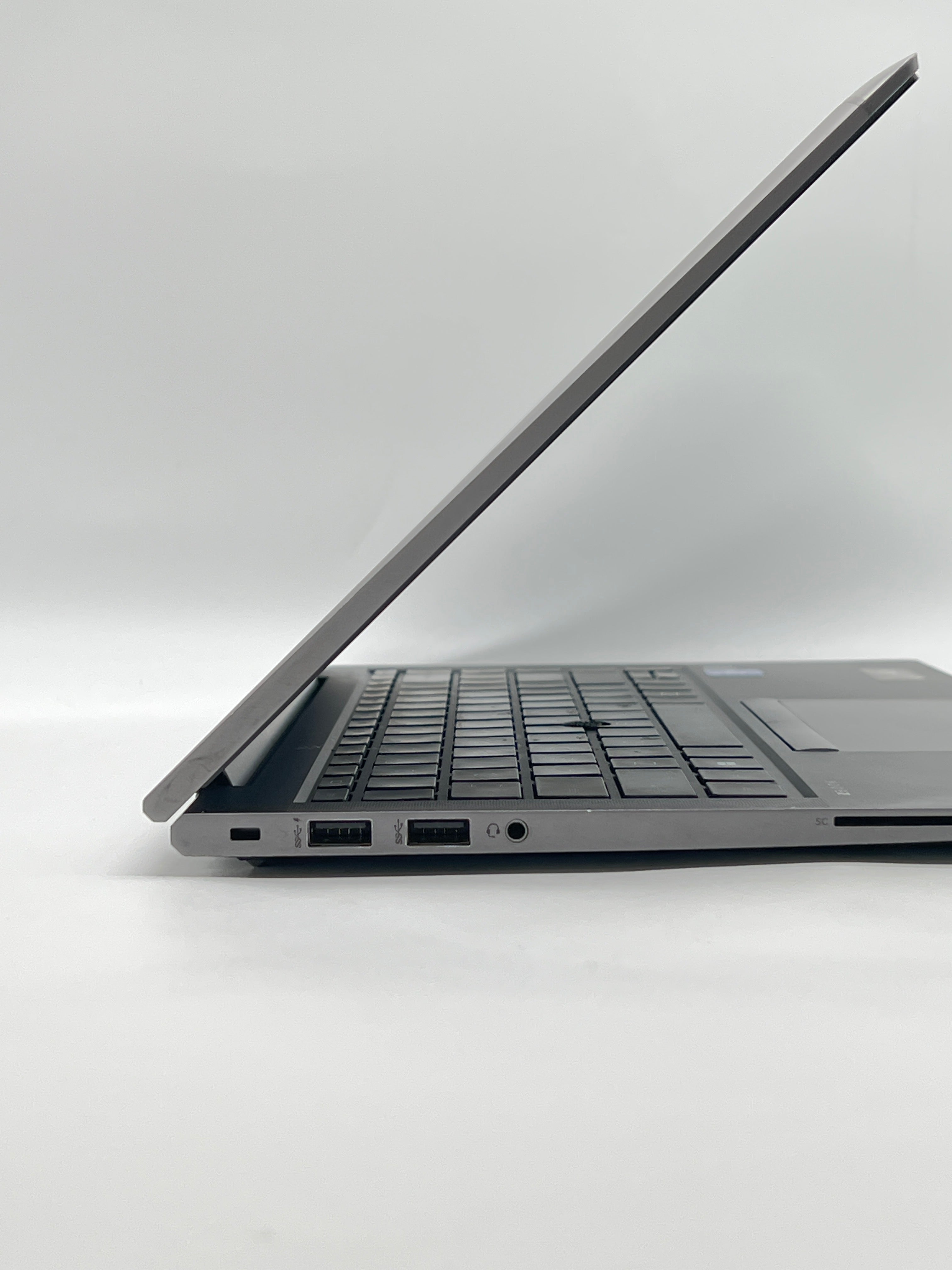 HP ZBook Firefly 14 G8 14 i7-1185G7 16GB RAM 512GB SSD - Used
