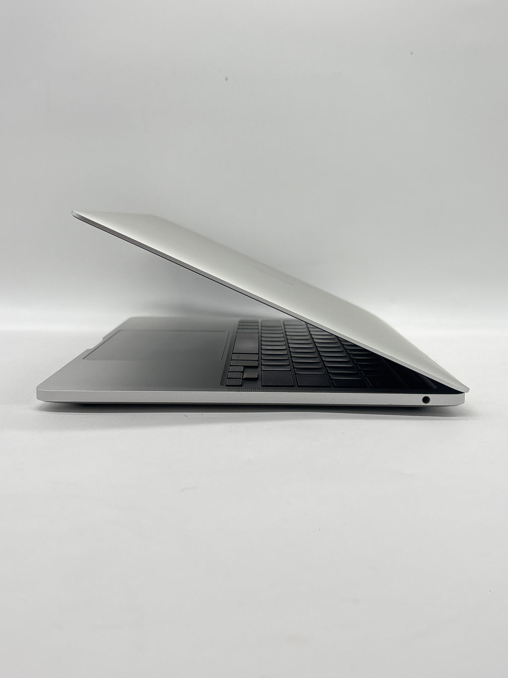 Apple MacBook Pro 13" A2338 2022 M2 8GB RAM 512GB SSD
