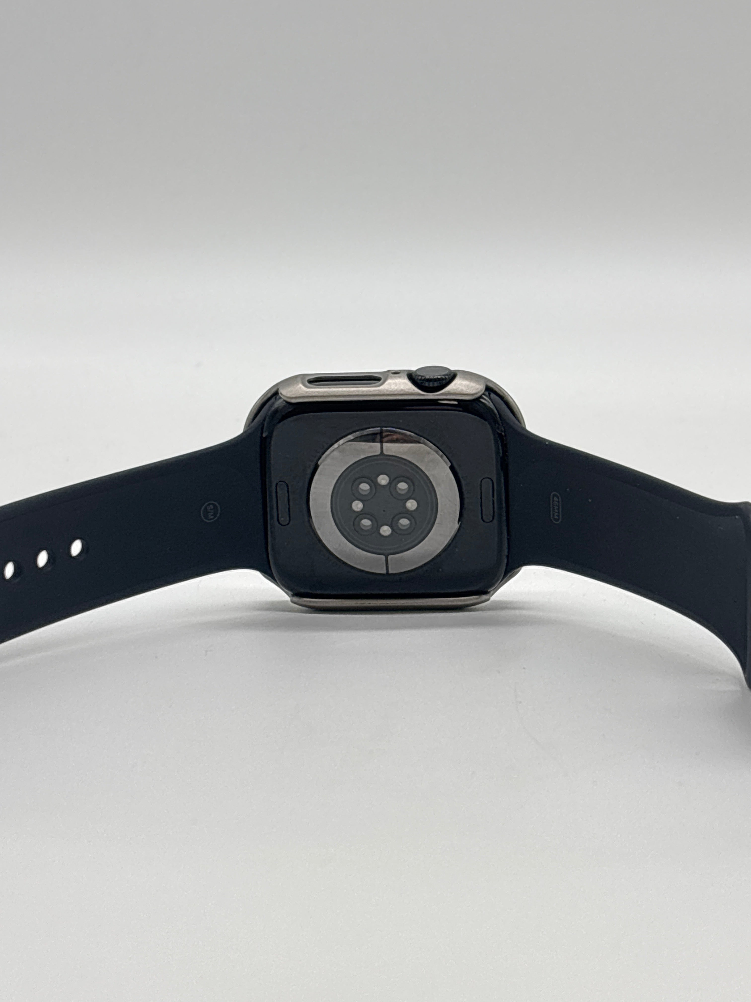 Apple Watch Series 11 A3335 46 mm Cellular Unlocked Black Used