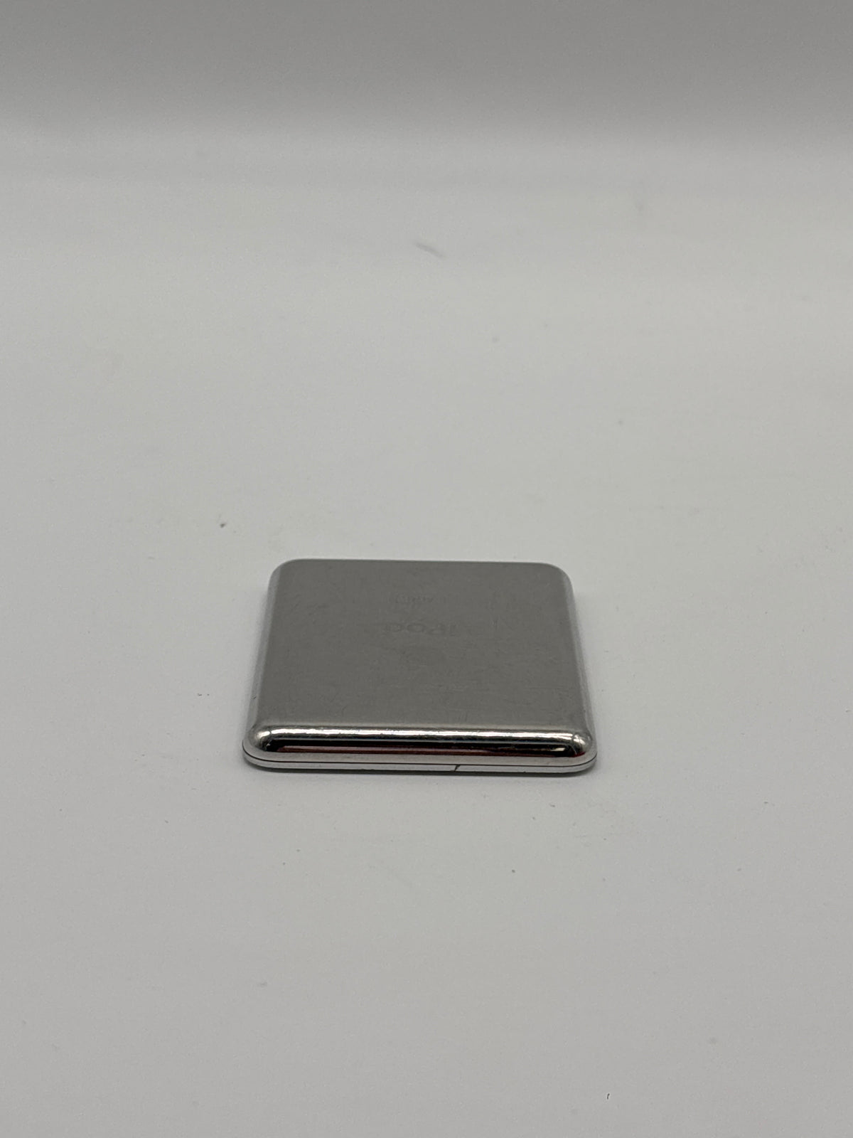 Apple iPod nano 3rd Generation 4GB Silver - Used