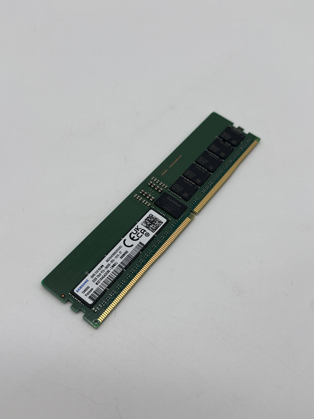M321R4GA3PB0-CWM SAMSUNG 32GB (1X32GB) 2RX8 PC5-5600B ECC RDIMM MEMORY