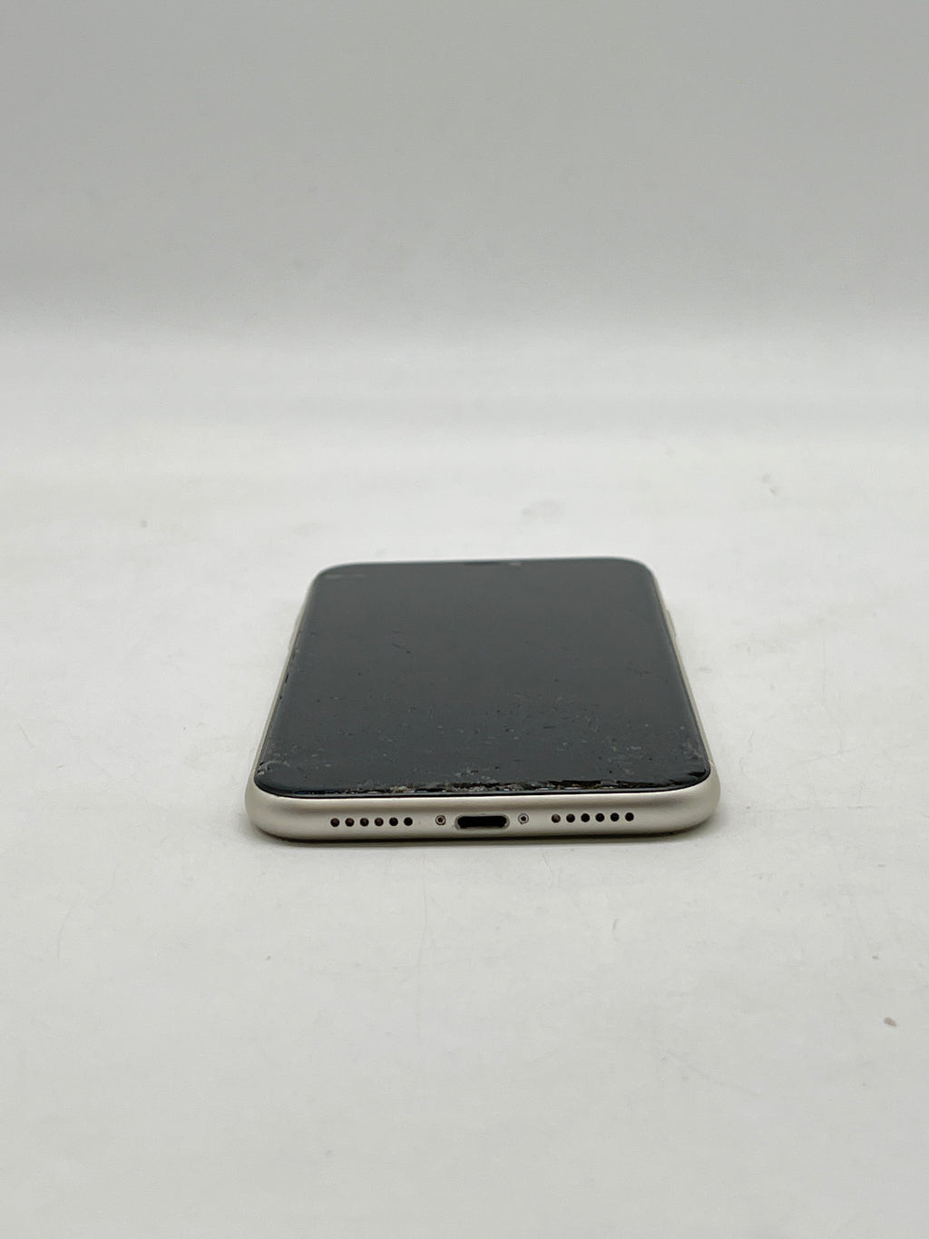 Apple iPhone 11 6.1" 128GB AT&T Locked White - READ