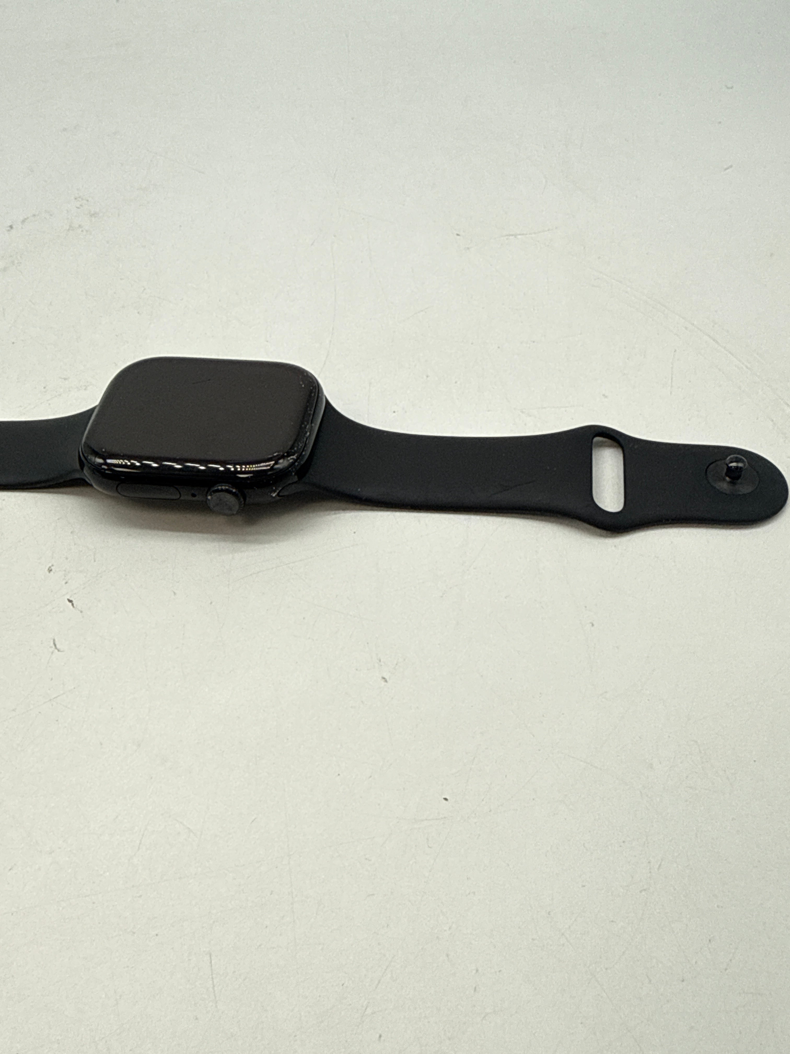 Apple Watch Series 11 46mm GPS + Cellular A3337 - Used