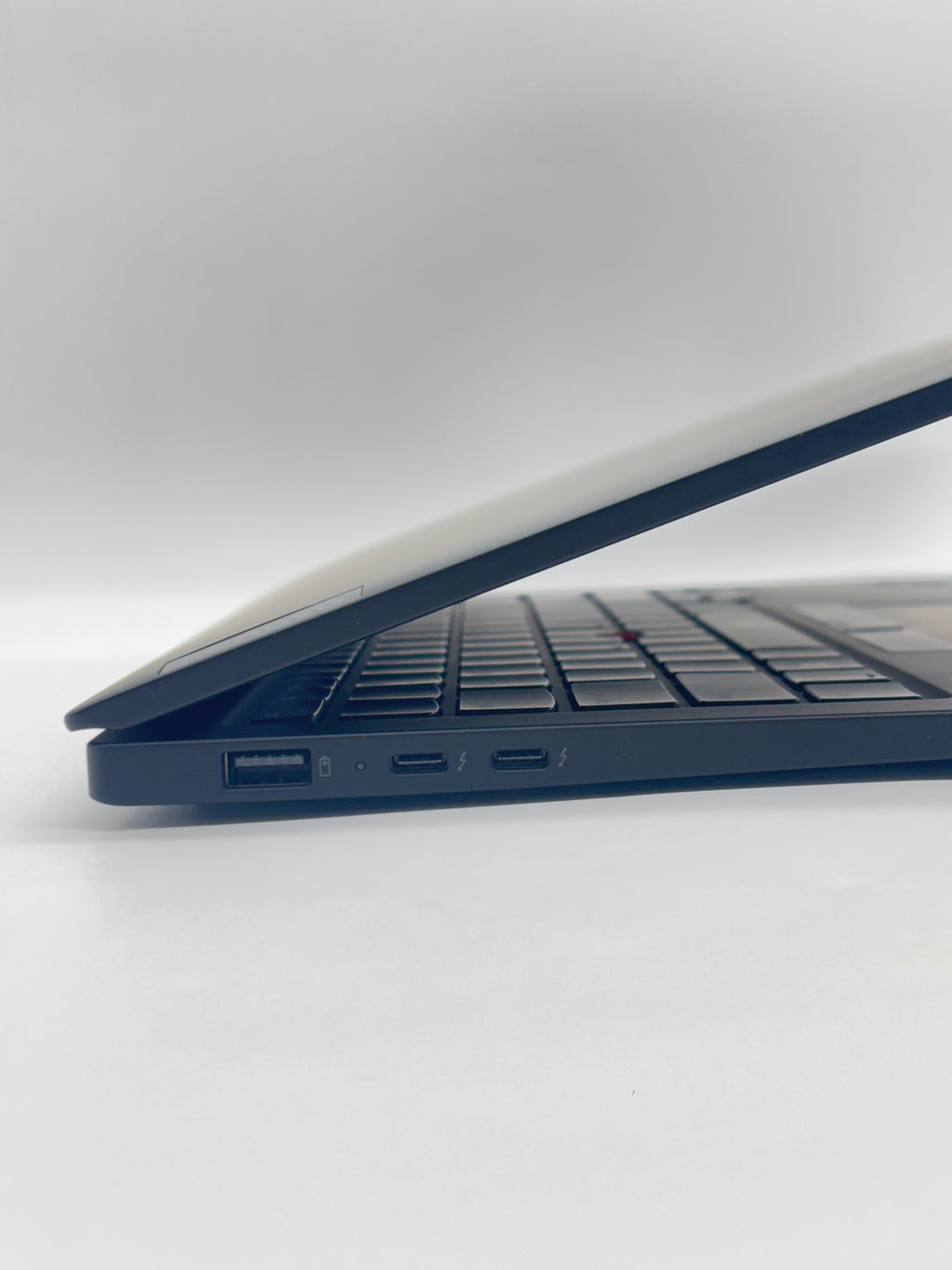 Lenovo ThinkPad X1 Carbon Gen 12 Ultra 7 165U 32GB 1TB Touch - (Warranty)