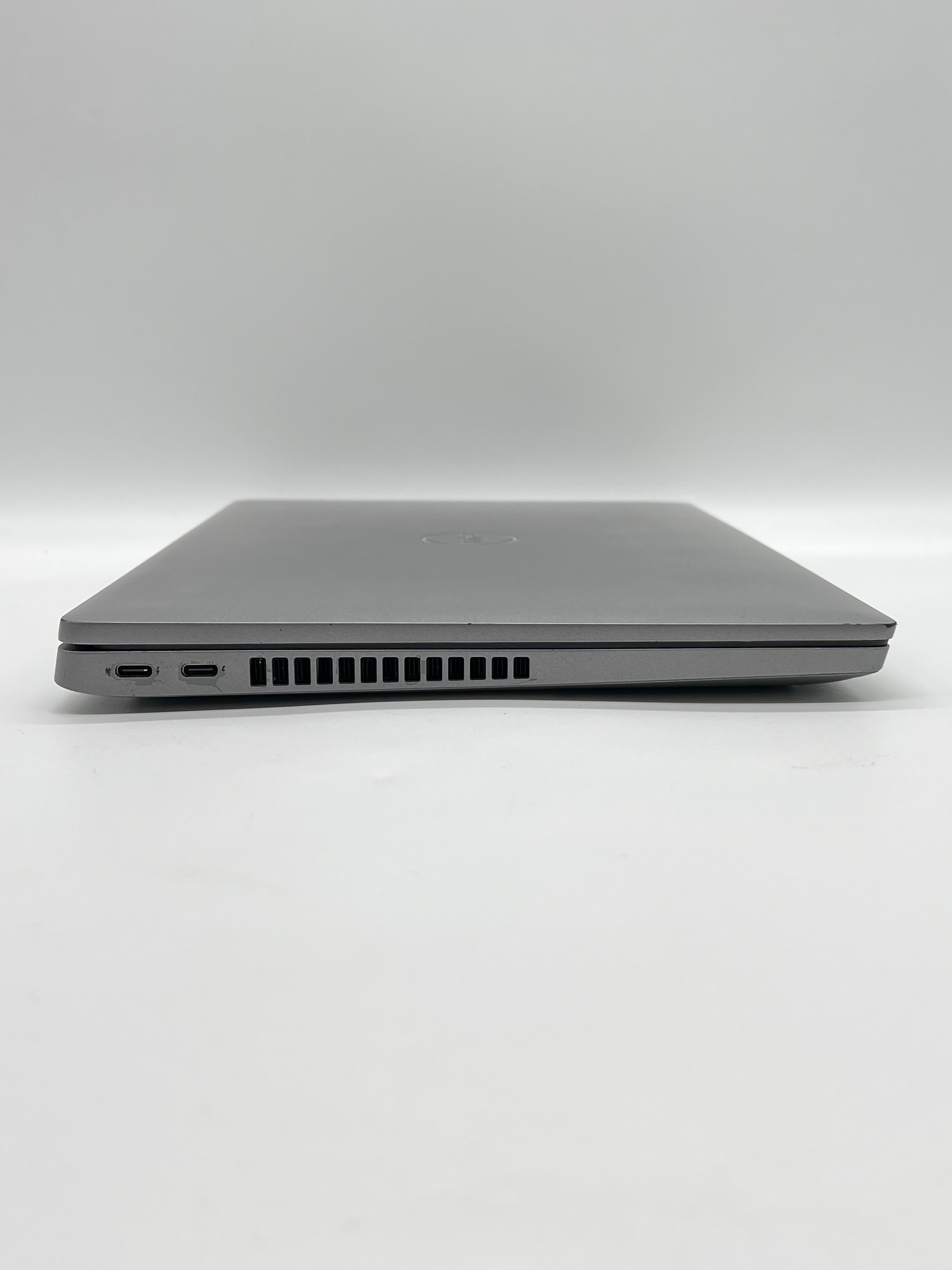 Dell Latitude 5420 14 Inch Intel i7 11th Gen 32GB RAM 256GB SSD Silver Used