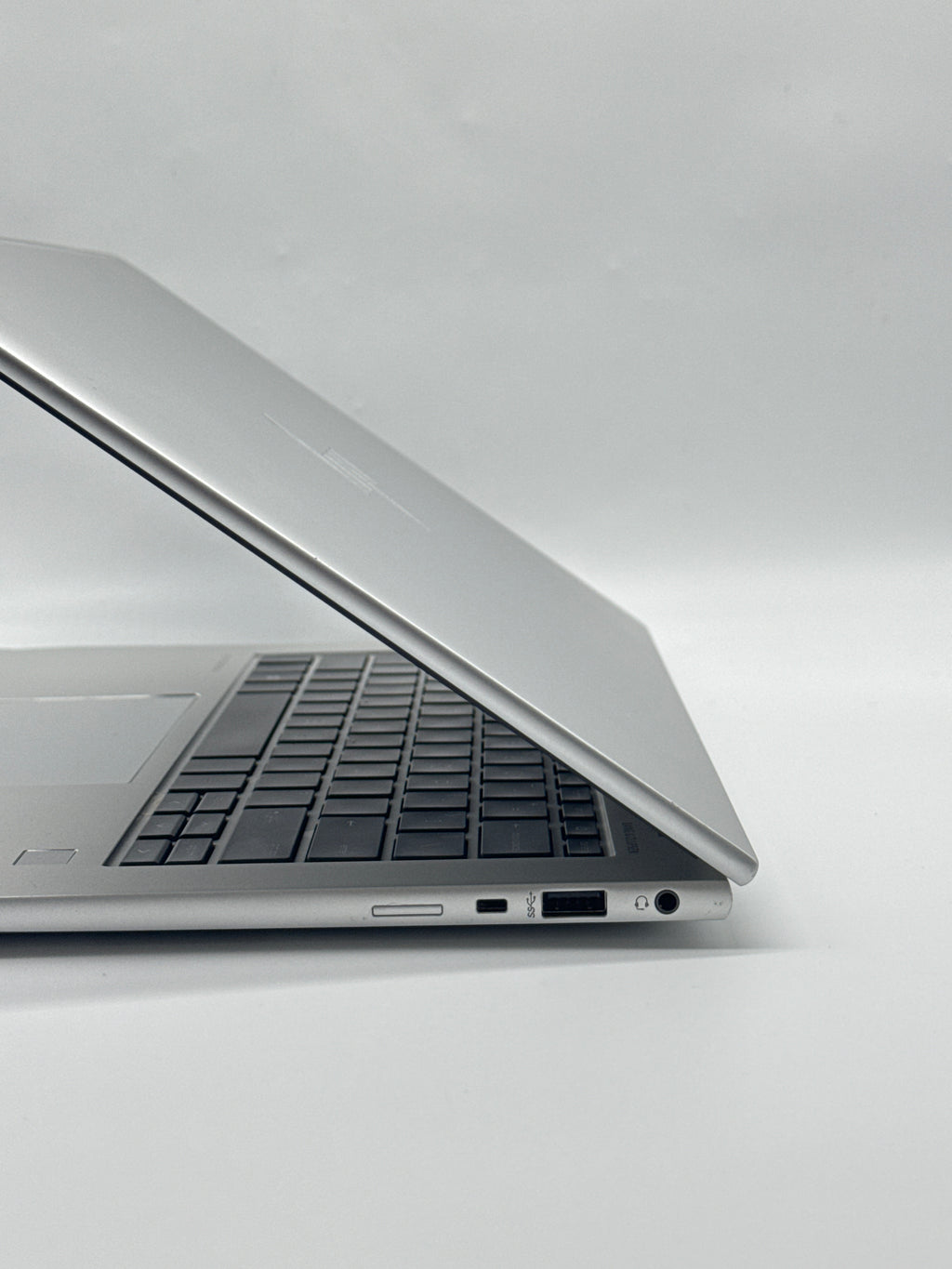HP EliteBook 840 G10 14" Core i5 1345U 32GB RAM 1TB SSD Silver - Remotely Managed