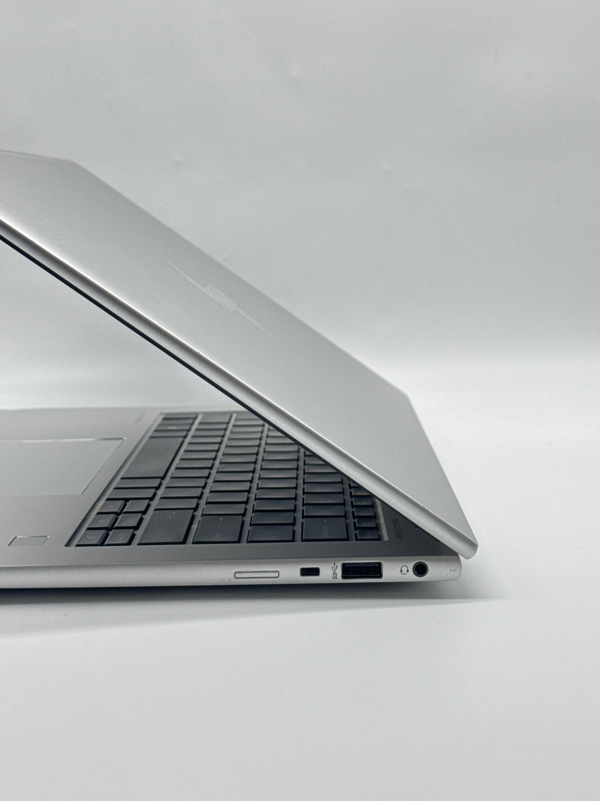 HP EliteBook 840 G10 14" Core i5 1345U 32GB RAM 1TB SSD Silver - Remotely Managed