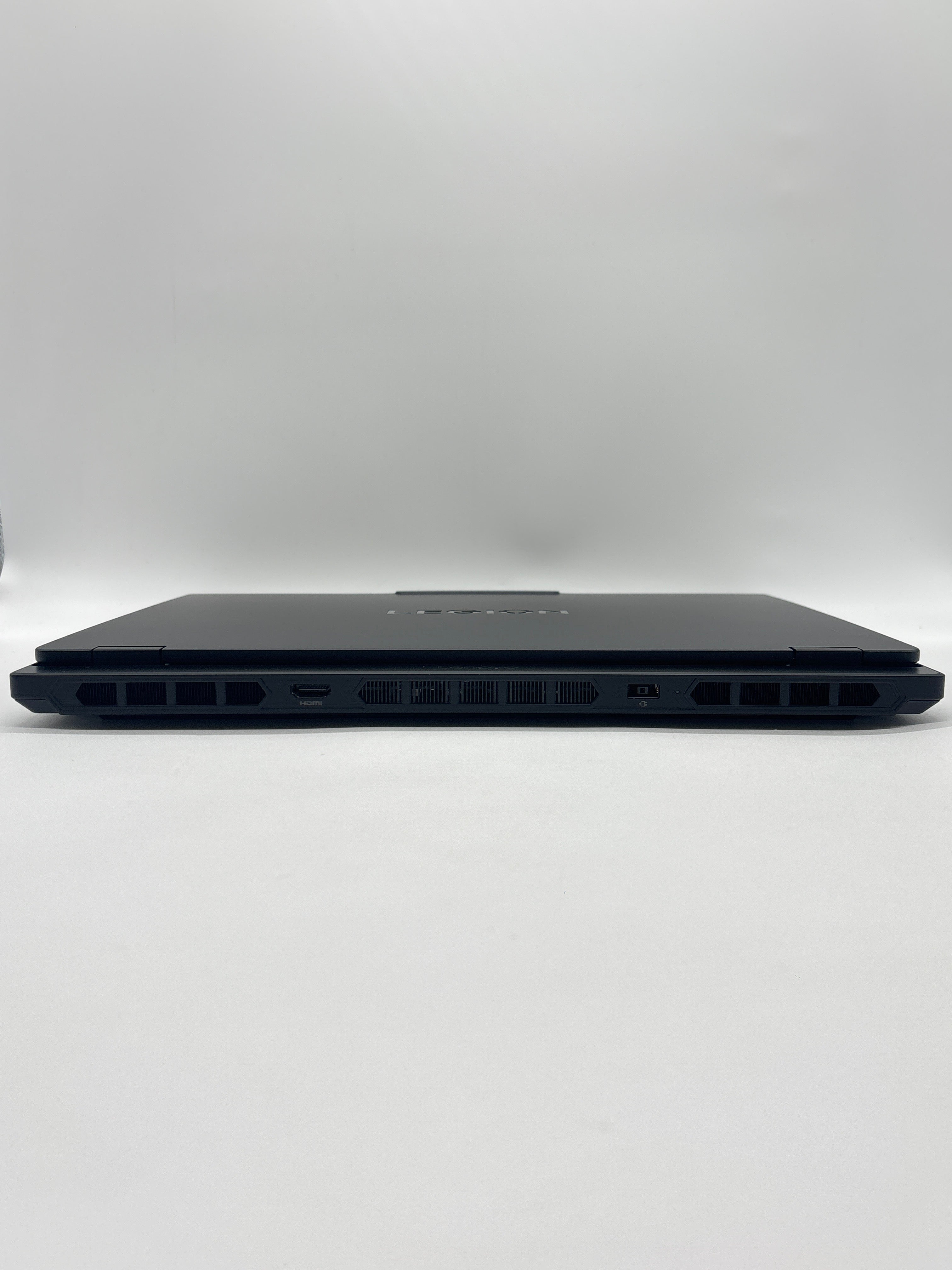 Lenovo Legion 5 15IRX10 i9-14900HX 32 GB RAM 1 TB SSD RTX 5070