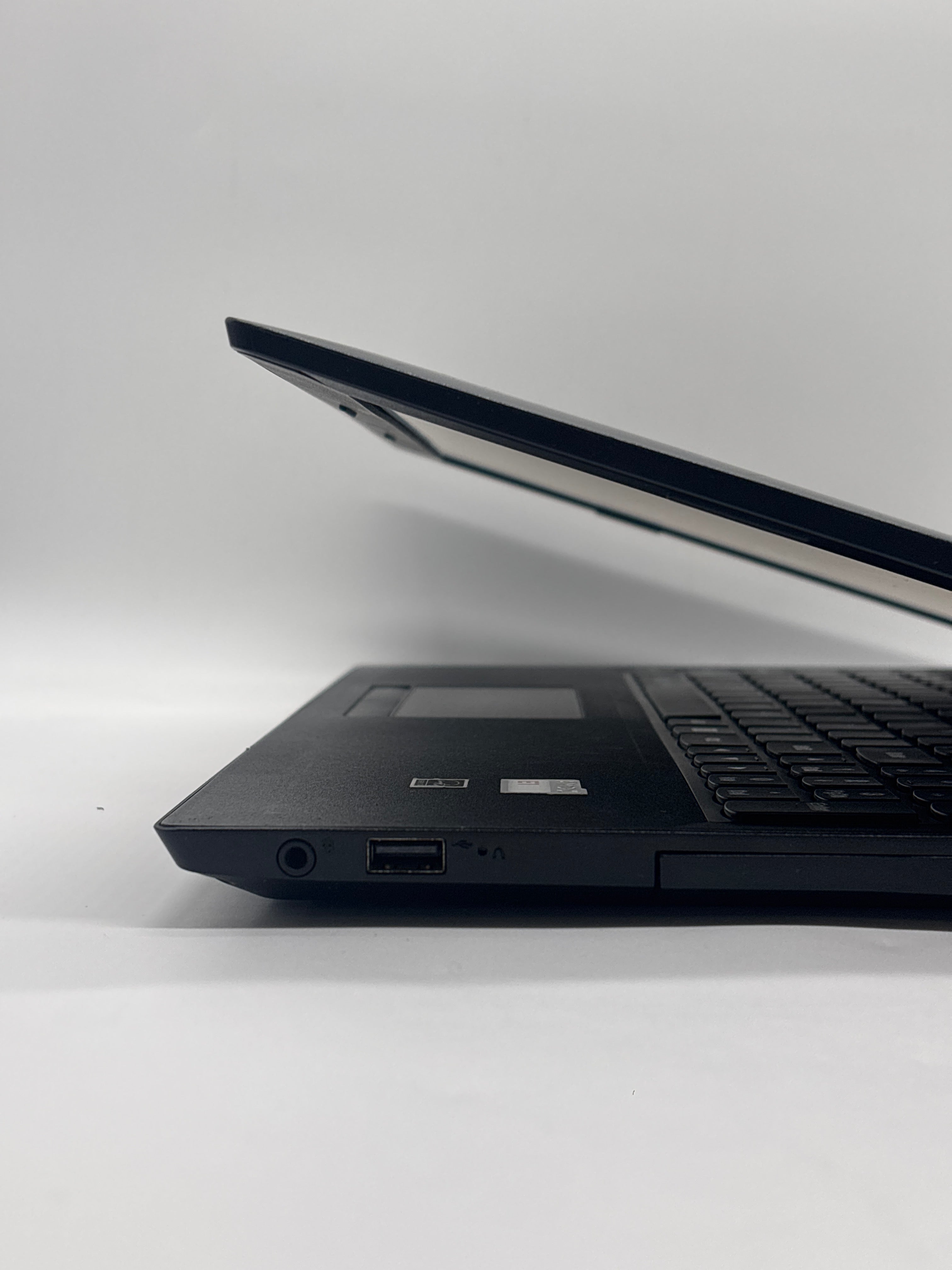 Lenovo B50-45 AMD E1-6010 16GB RAM 1TB SSD