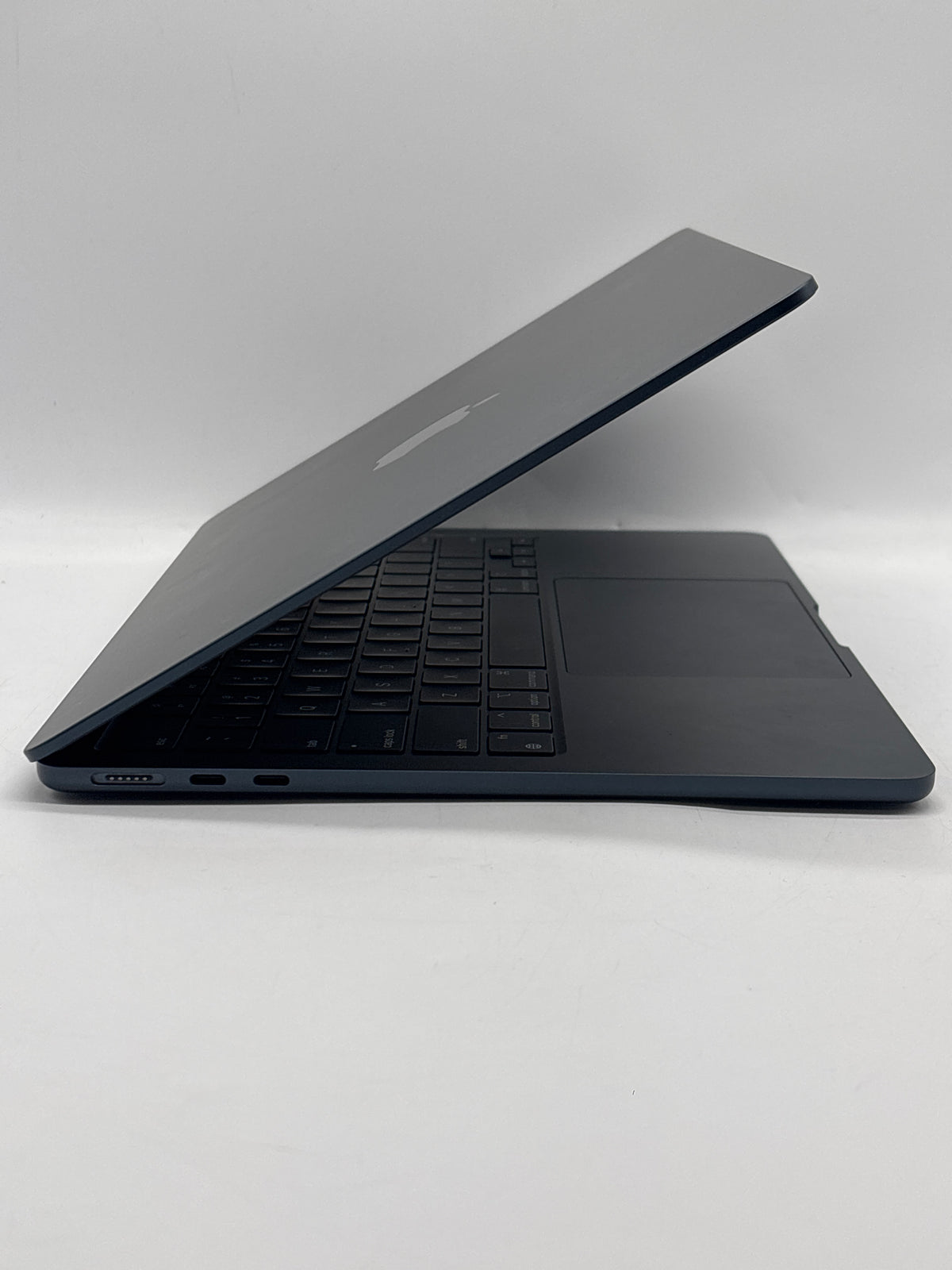 Apple MacBook Air 13" M2 16GB RAM 512GB SSD Midnight - Used