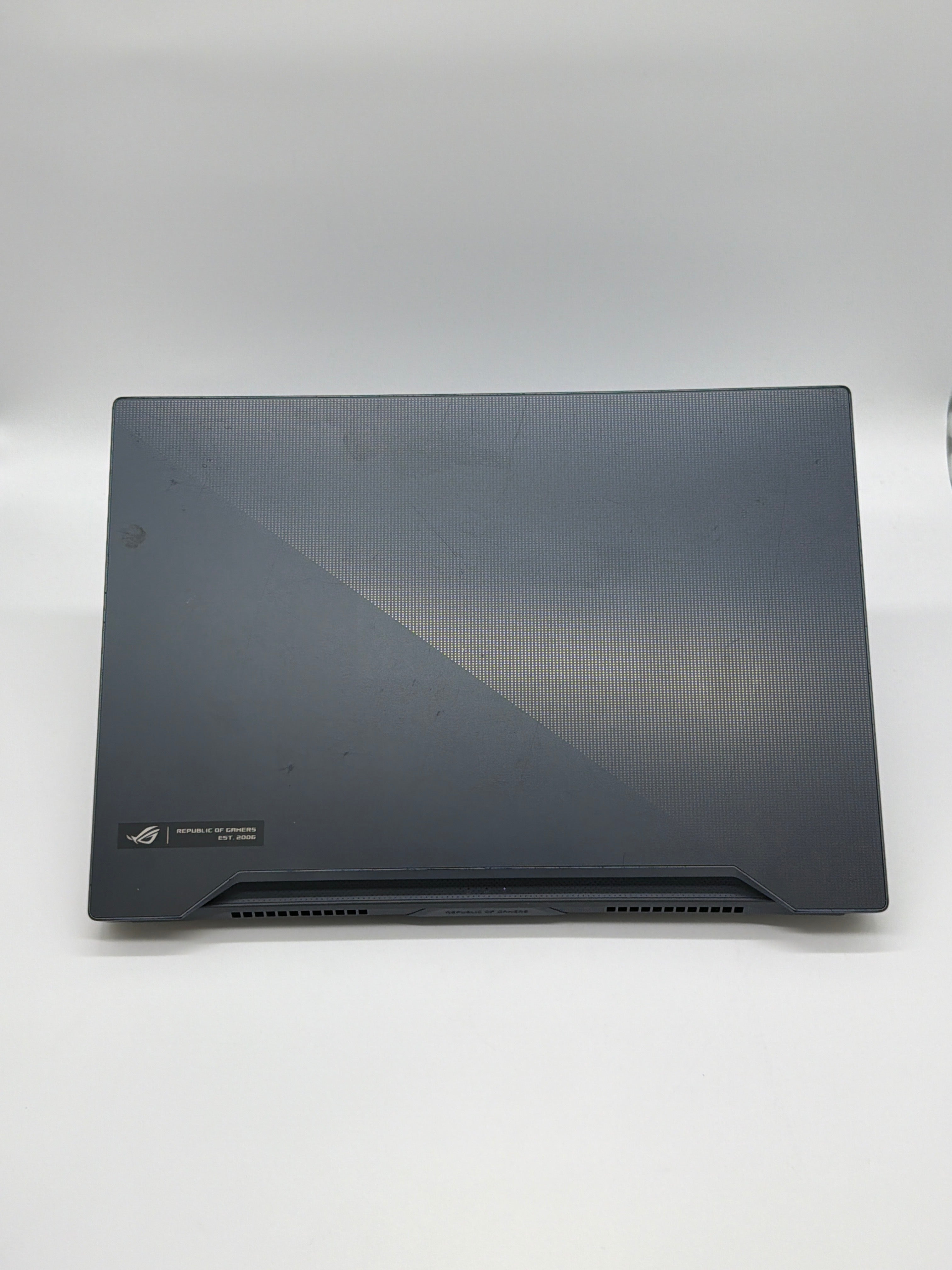 ASUS ROG Zephyrus M15 I7-10750H 1TB SSD 16GB RTX 2070 Max Q