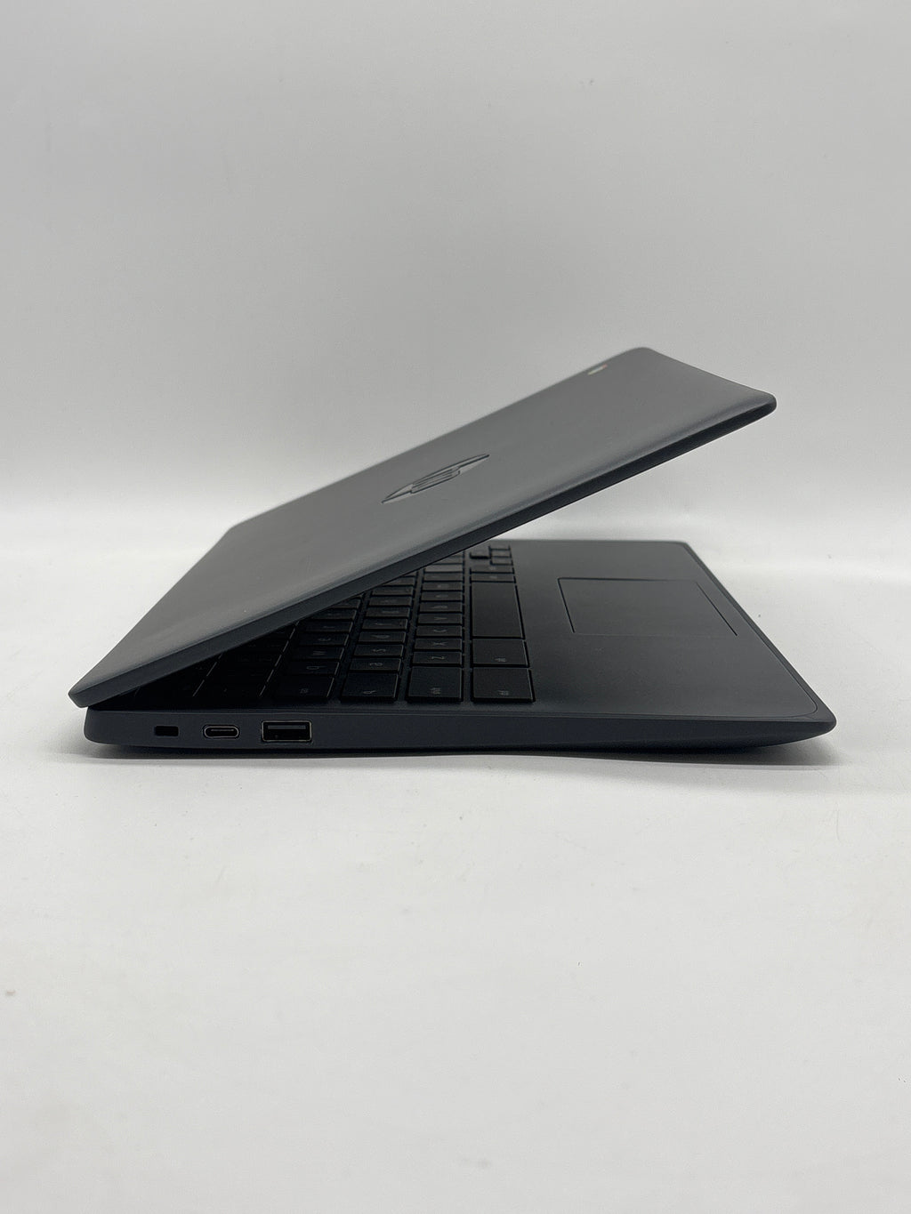 HP Chromebook 11A G8 11.6" AMD A4-9120C 4GB RAM 32GB eMMC
