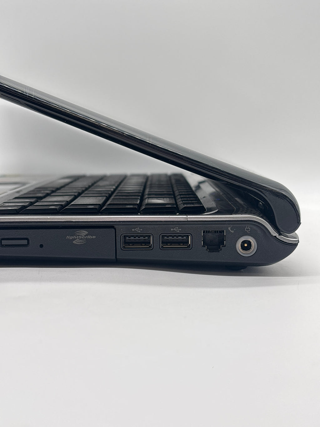 HP Pavillion dv2000 AMD Turion 64 X2 4GB RAM 500GB HDD