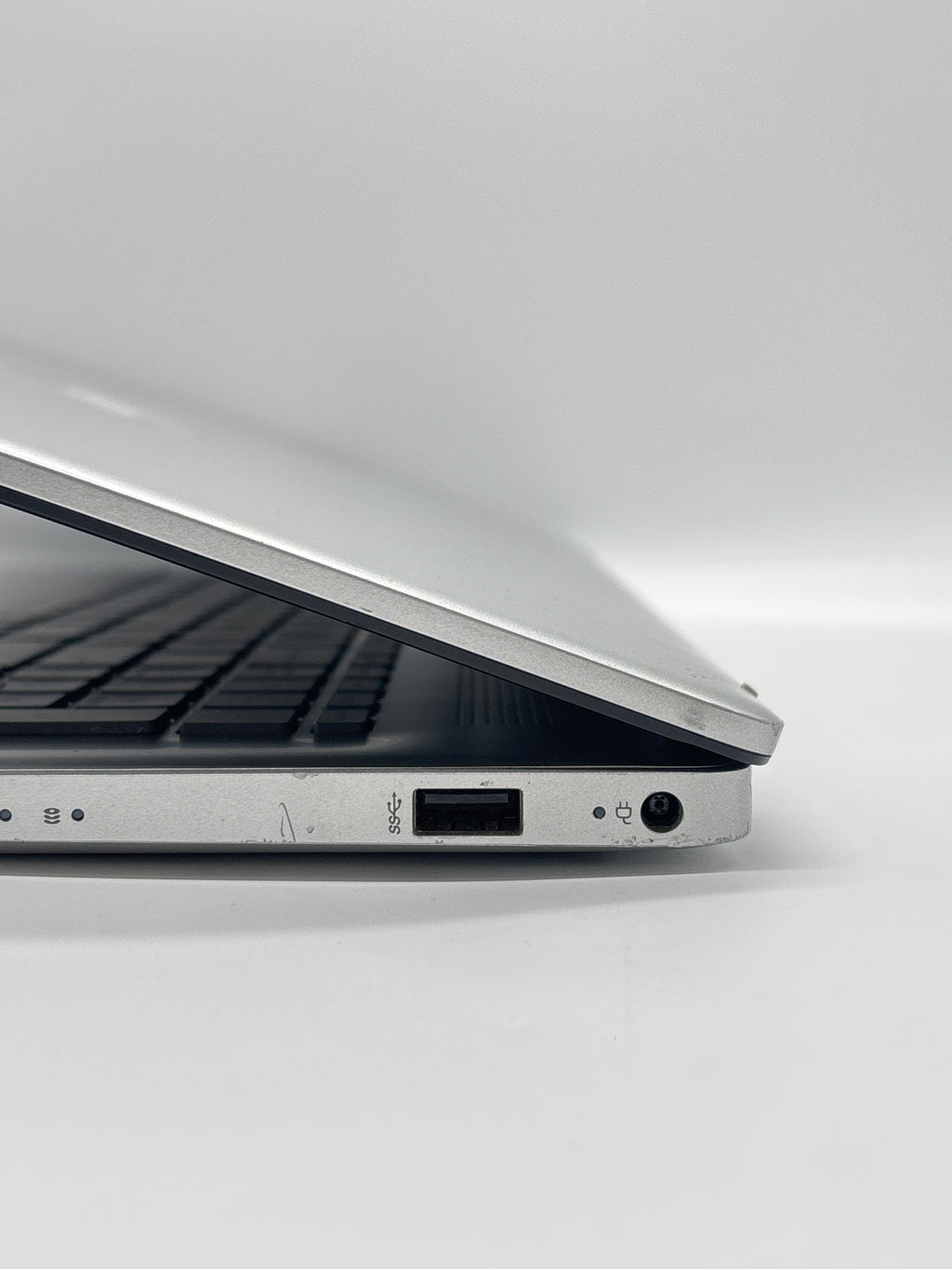 HP 17-cn3053cl i5-1335U 12GB 512GB SSD - For Parts