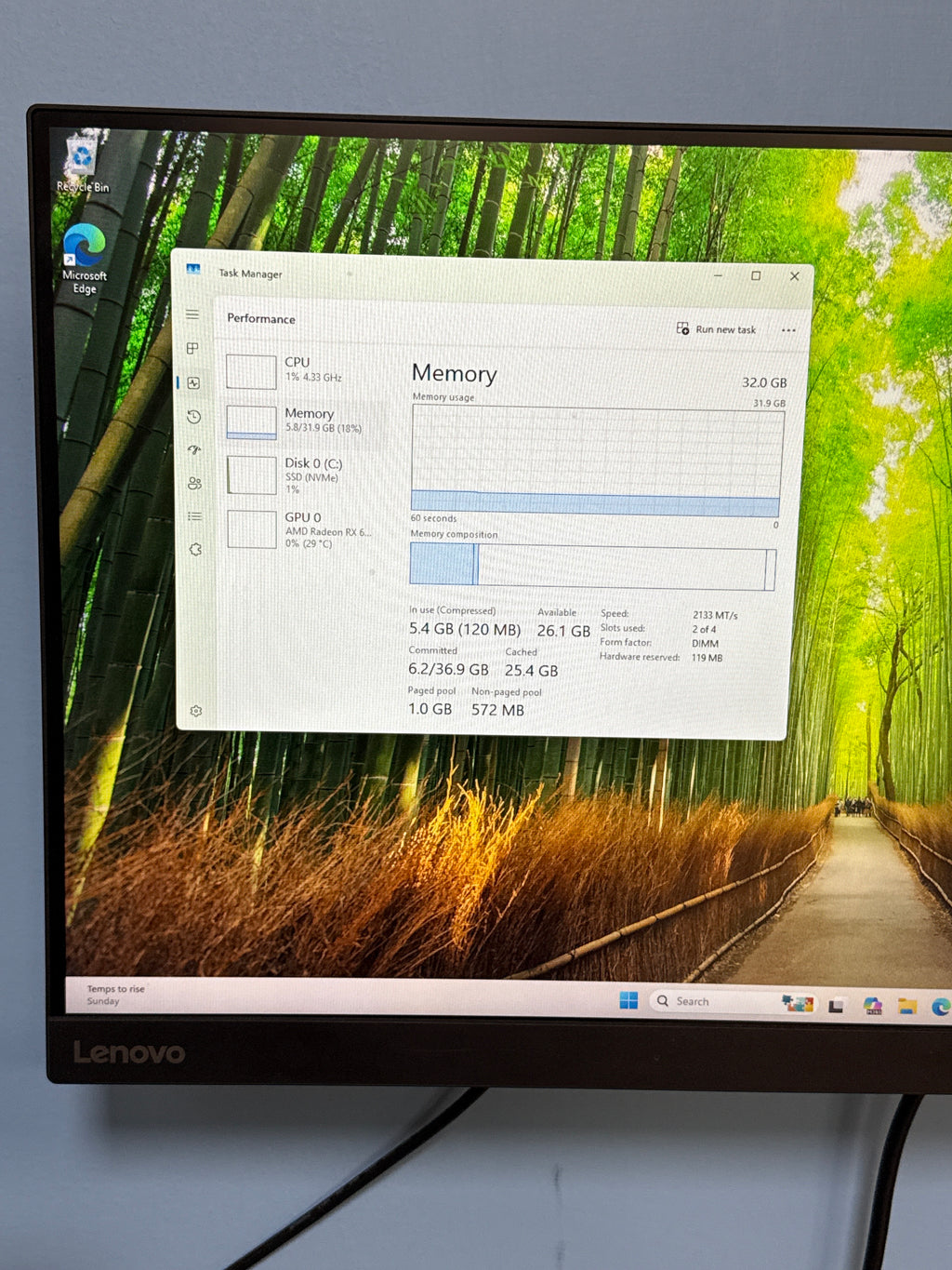 Custom PC Ryzen 7 5800X 32GB RAM 1TB SSD Radeon RX 6600