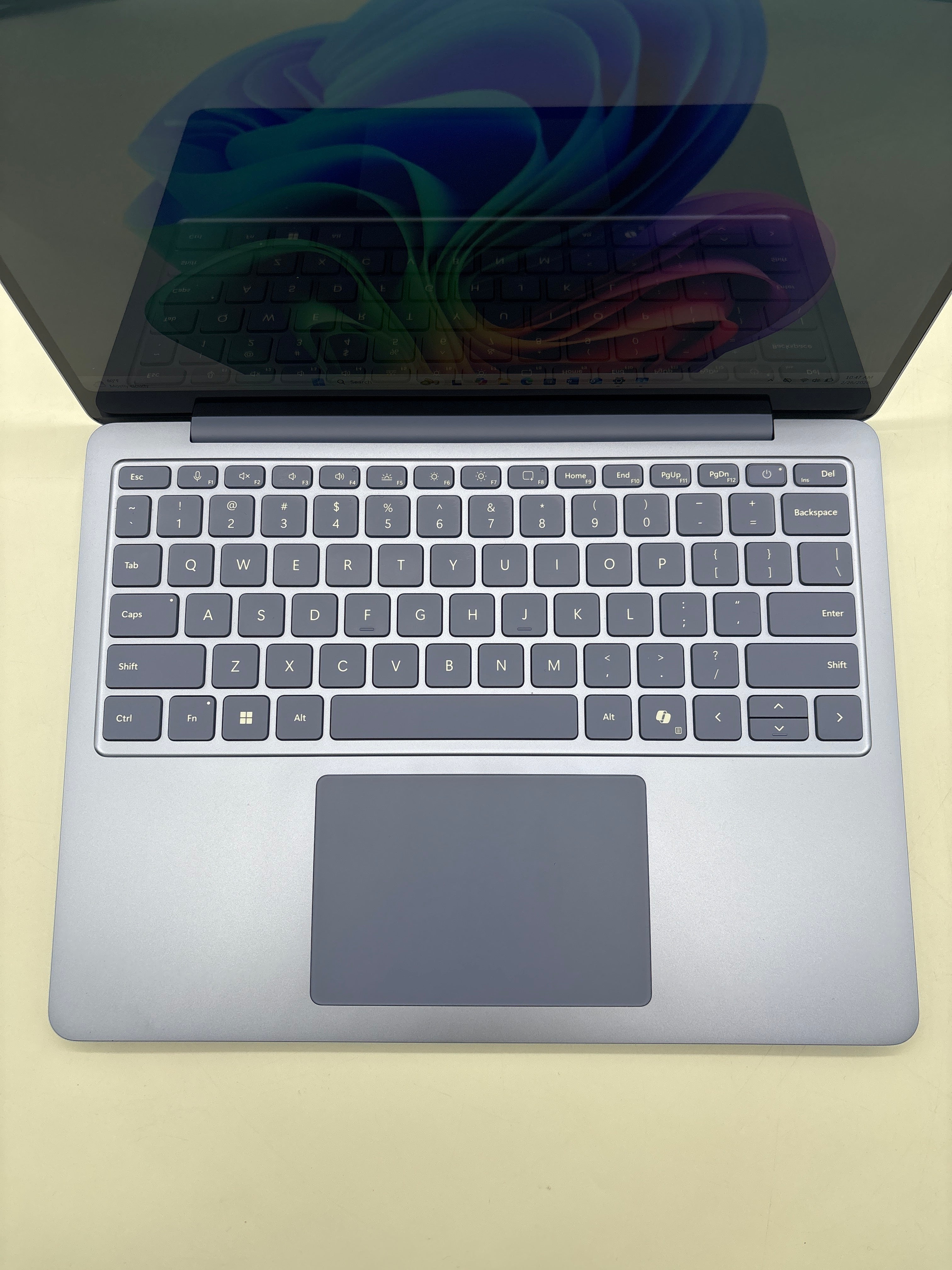 Microsoft Surface Laptop 2095 Snapdragon X Plus 16GB RAM 512GB SSD