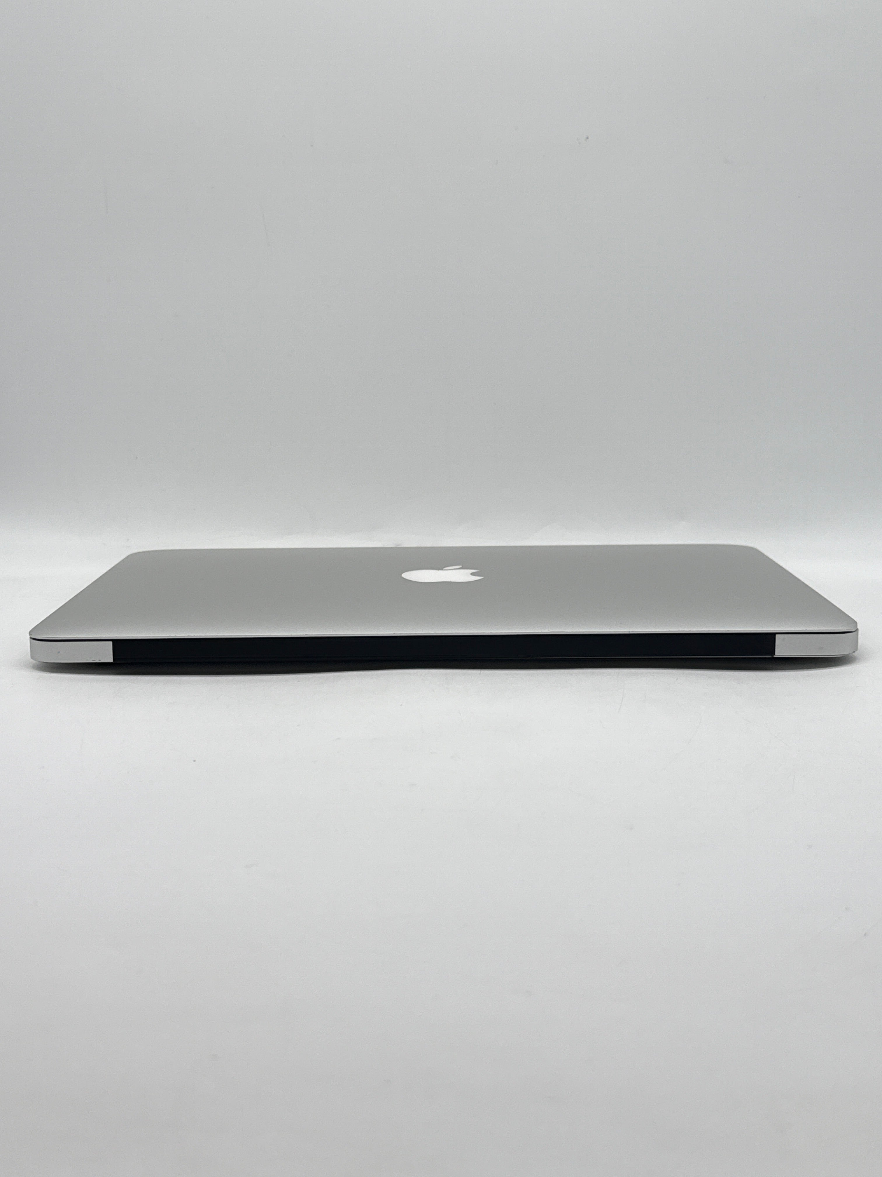 Apple MacBook Air 13" A1466 Core i5 4GB RAM 128GB SSD Silver - For Parts (Read DESC)