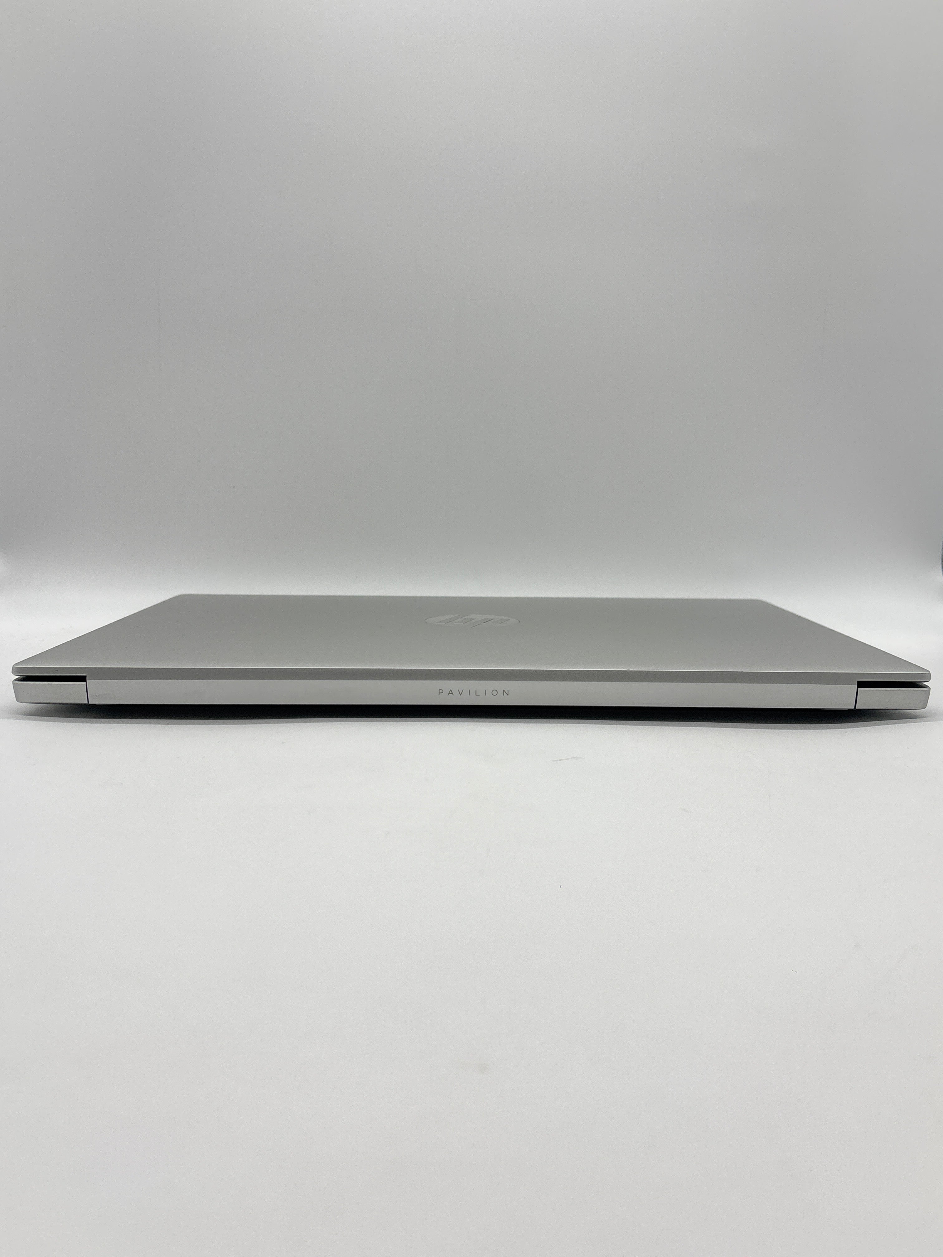 HP Pavilion 16-af0063cl Core 5 120U 16GB RAM 1TB SSD