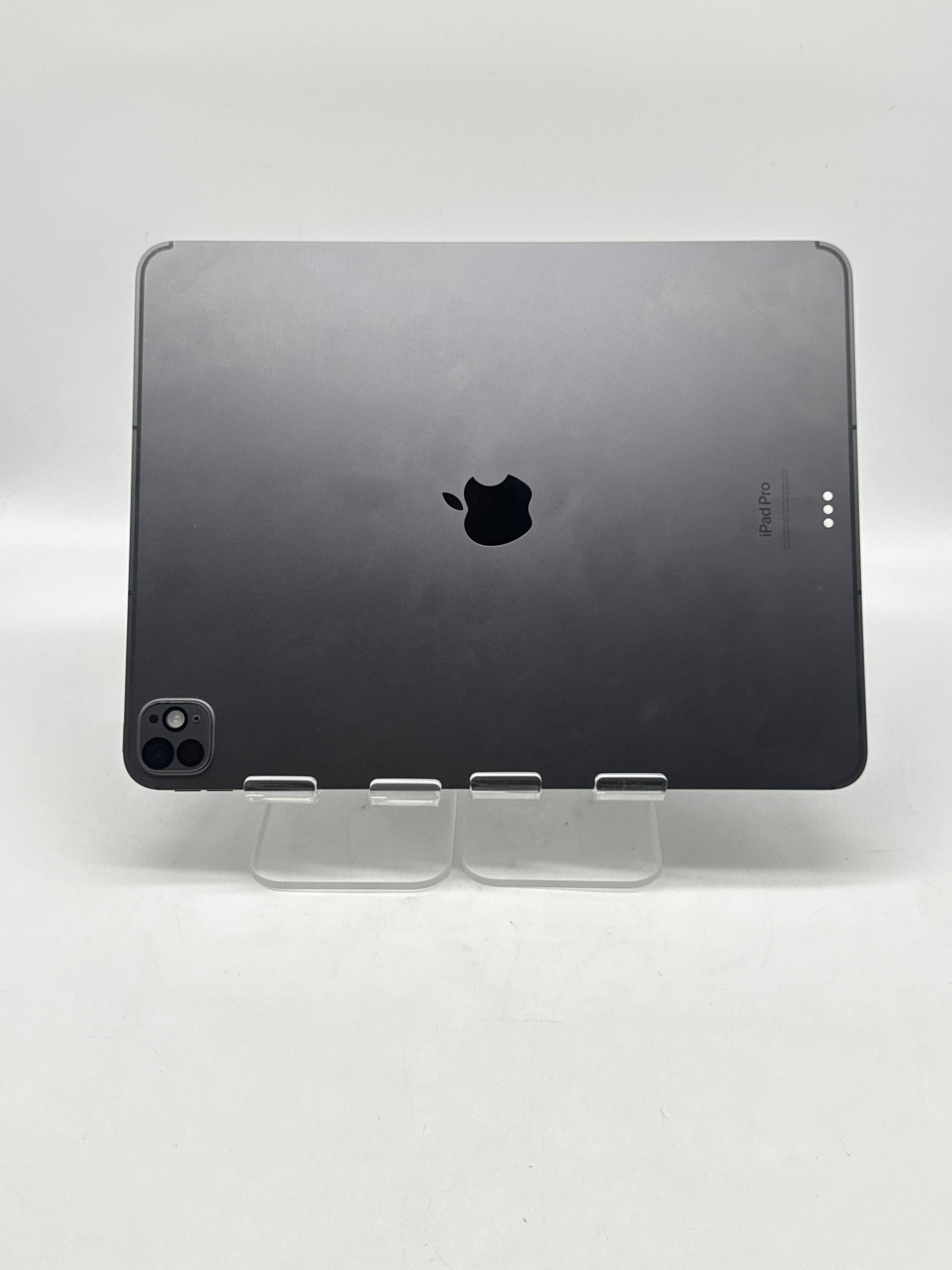 Apple iPad Pro 13" M4 A2926 1TB Wi-Fi + Cell Unlocked - Used