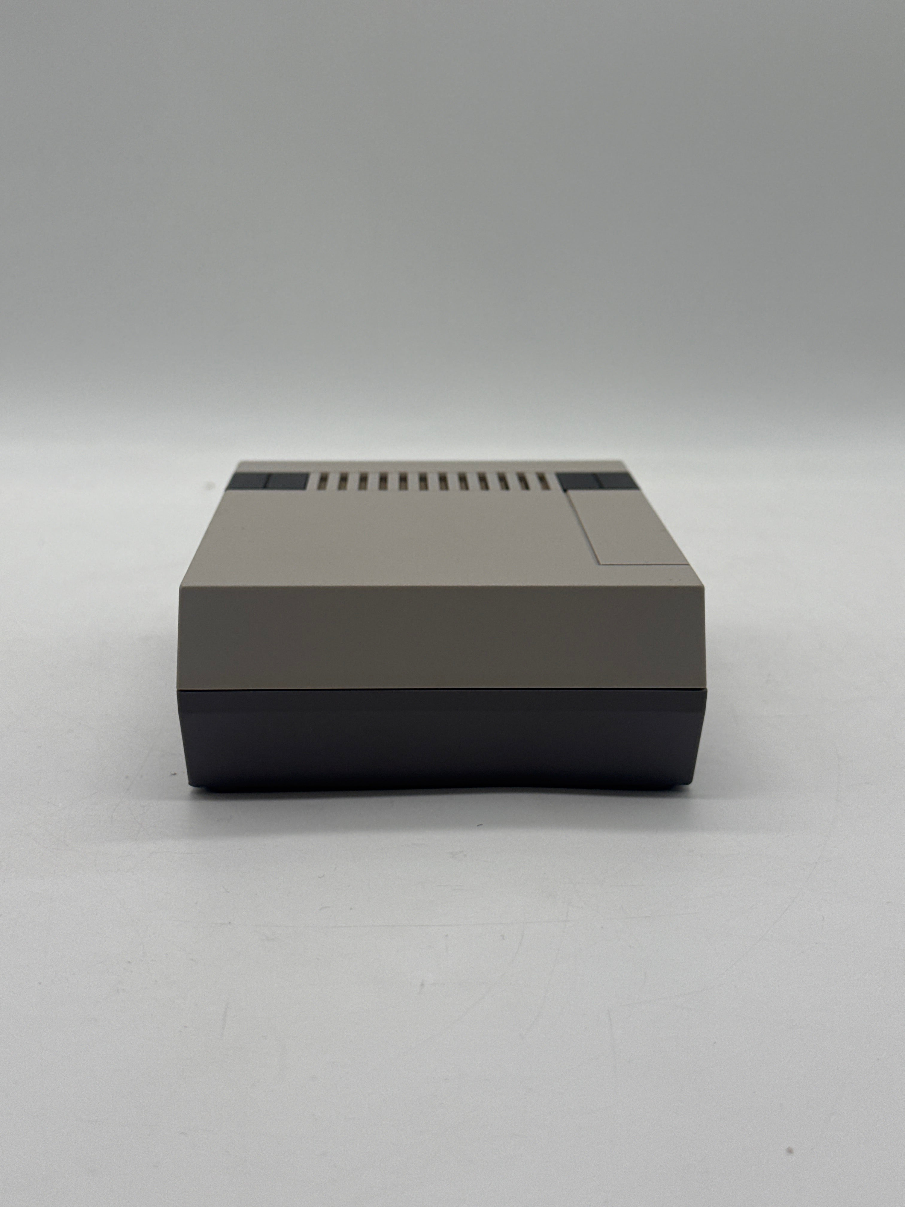 TX01-39287 - Nintendo NES Classic Edition (CLV-001)