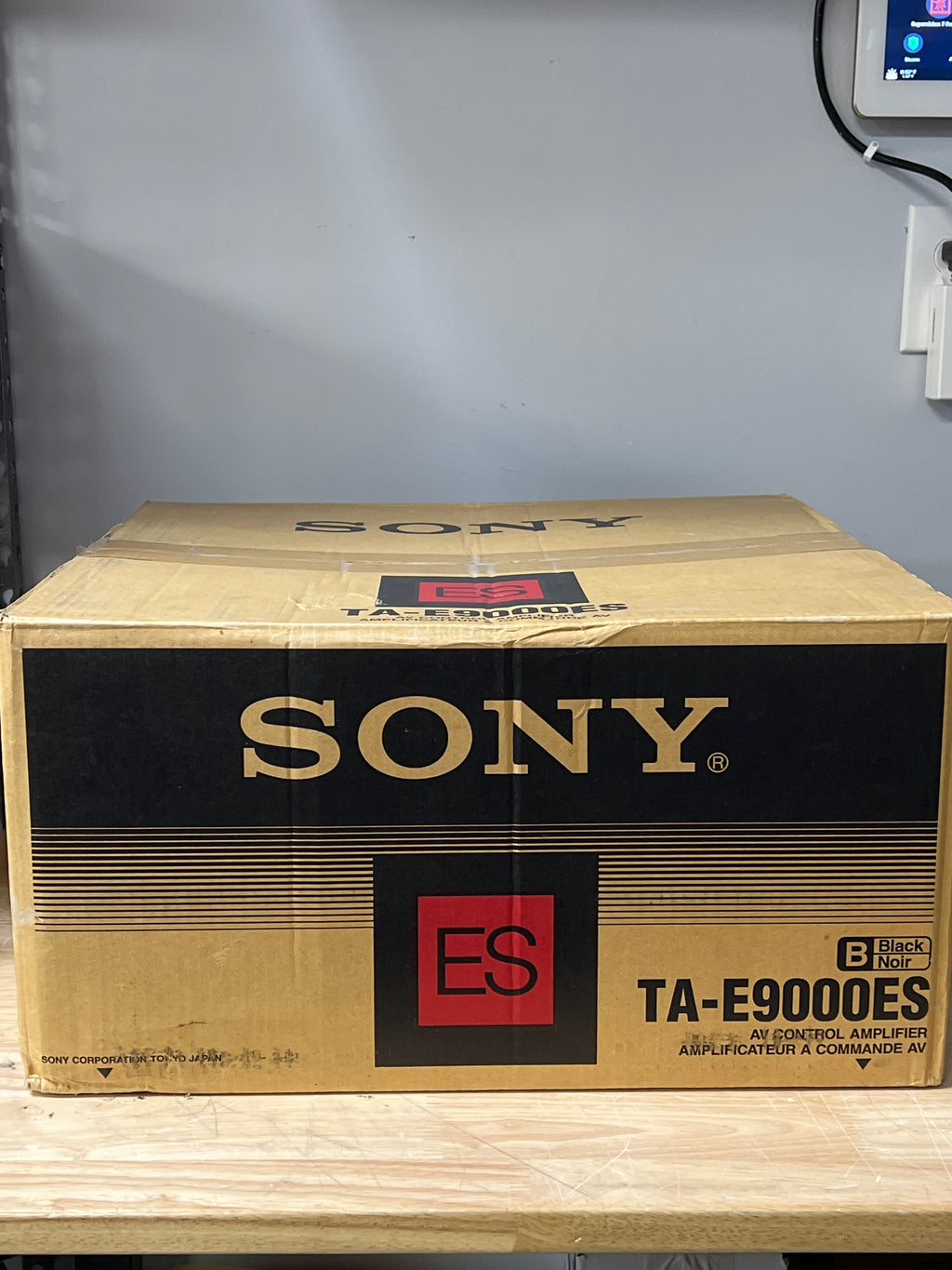 Sony TA-E9000ES Multi Channel Amplifier Digital Processor - Corner damage