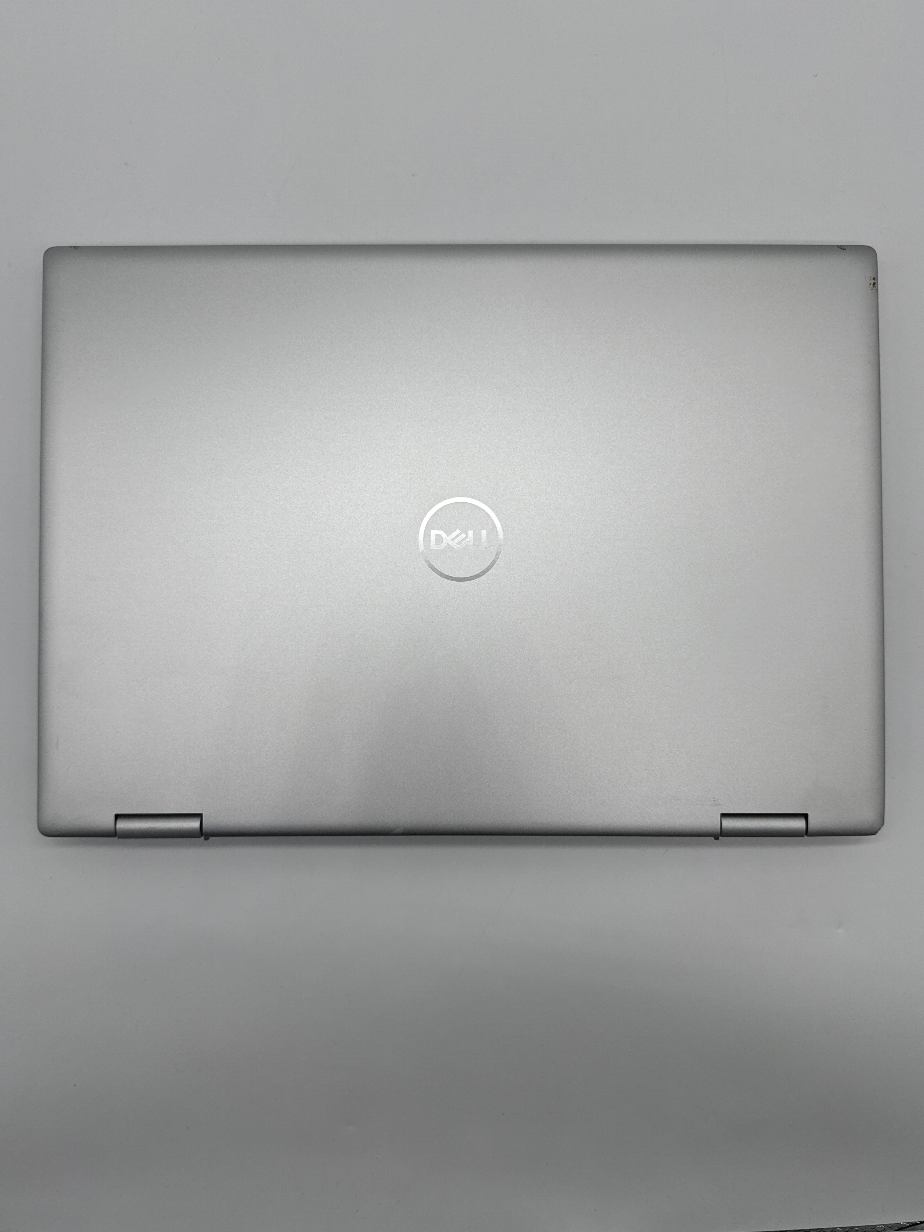 Dell Inspiron 16 7630 2-in-1 i7-1360P 16GB 1TB SSD - Bent USB port/Fully Functional