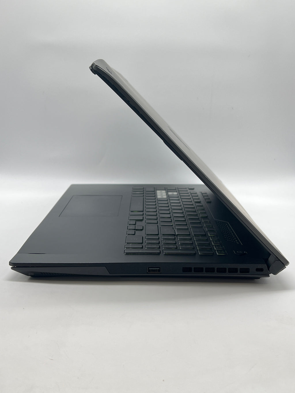 Asus TUF F17 FX707Z i5-1200H 16GB RAM 512GB SSD RTX 3050 - For Part (READ)