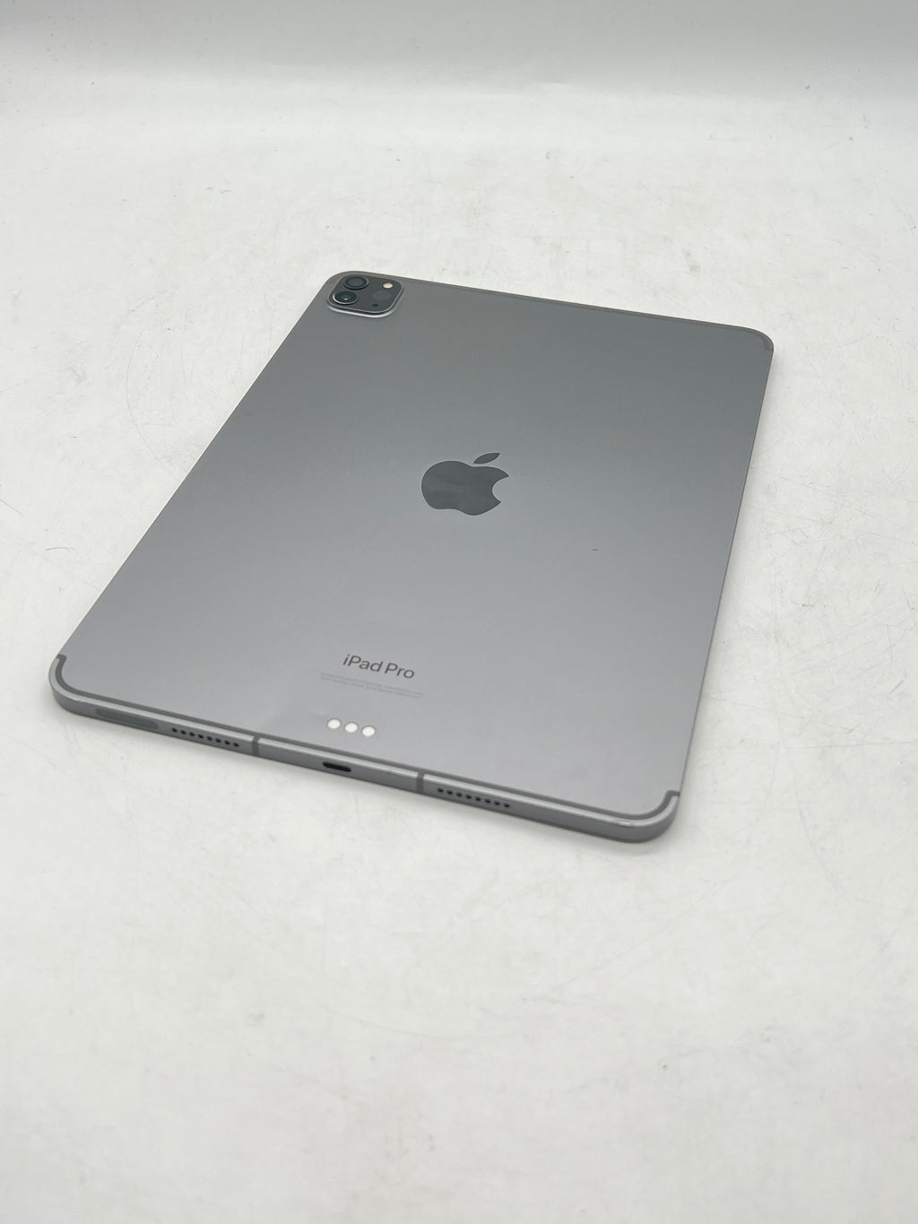 Apple iPad Pro 11" 4th Gen A2435 128GB Wi-Fi + 5G - Cracked Screen