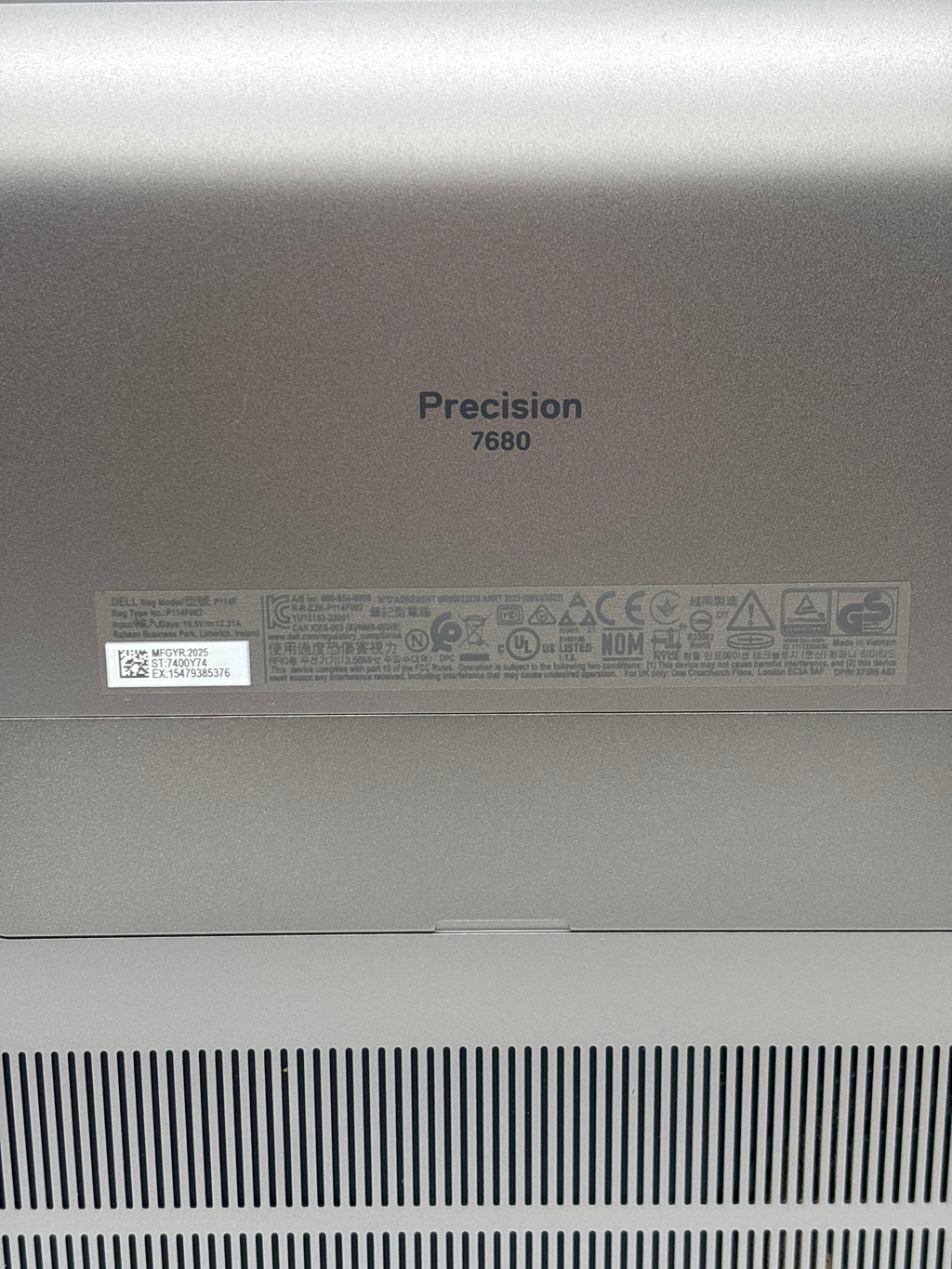 Dell Precision 7680 i9 13950HX 128GB RAM 1TB SSD - Warranty (Jan 2028)