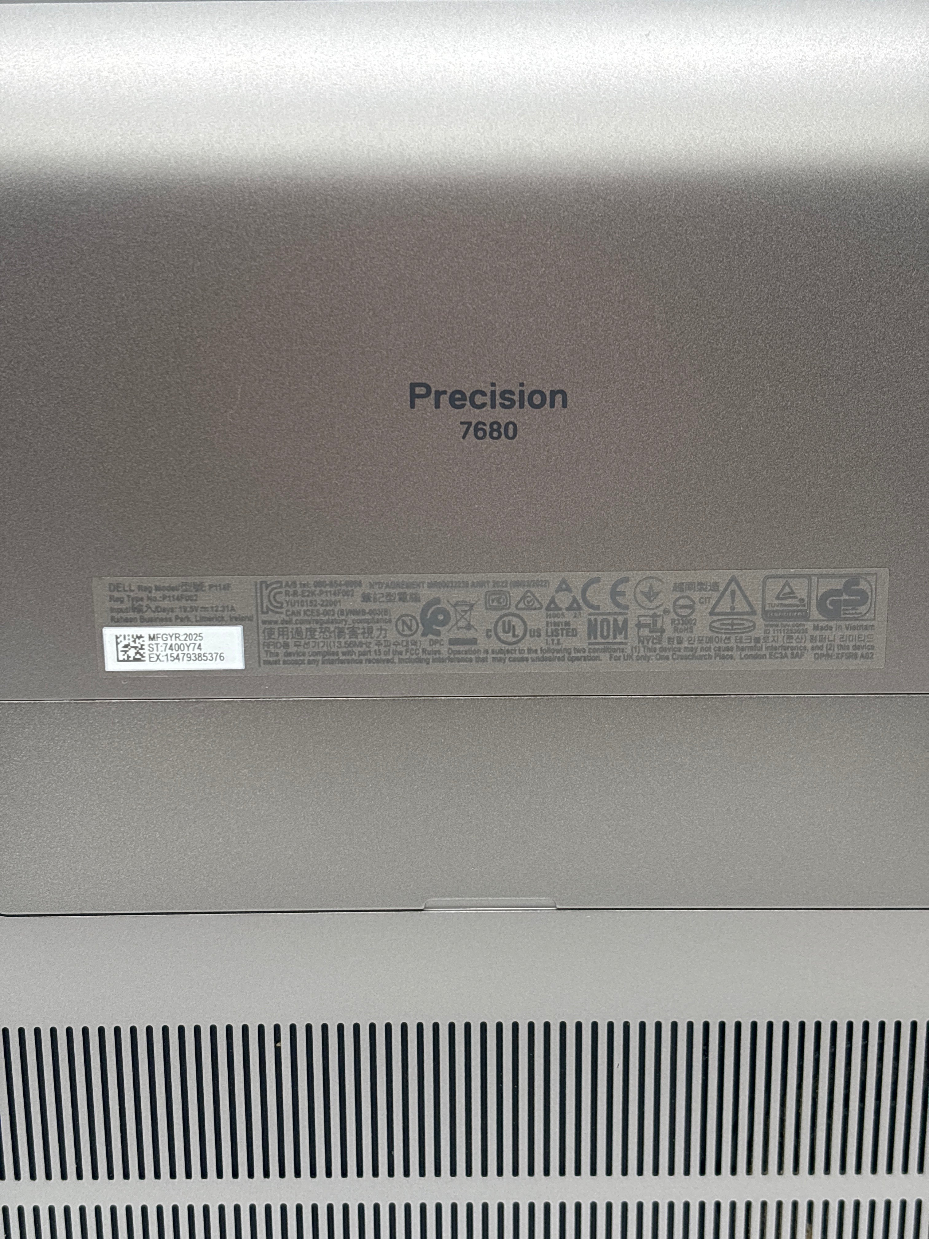 Dell Precision 7680 i9 13950HX 128GB RAM 1TB SSD - Warranty (Jan 2028)