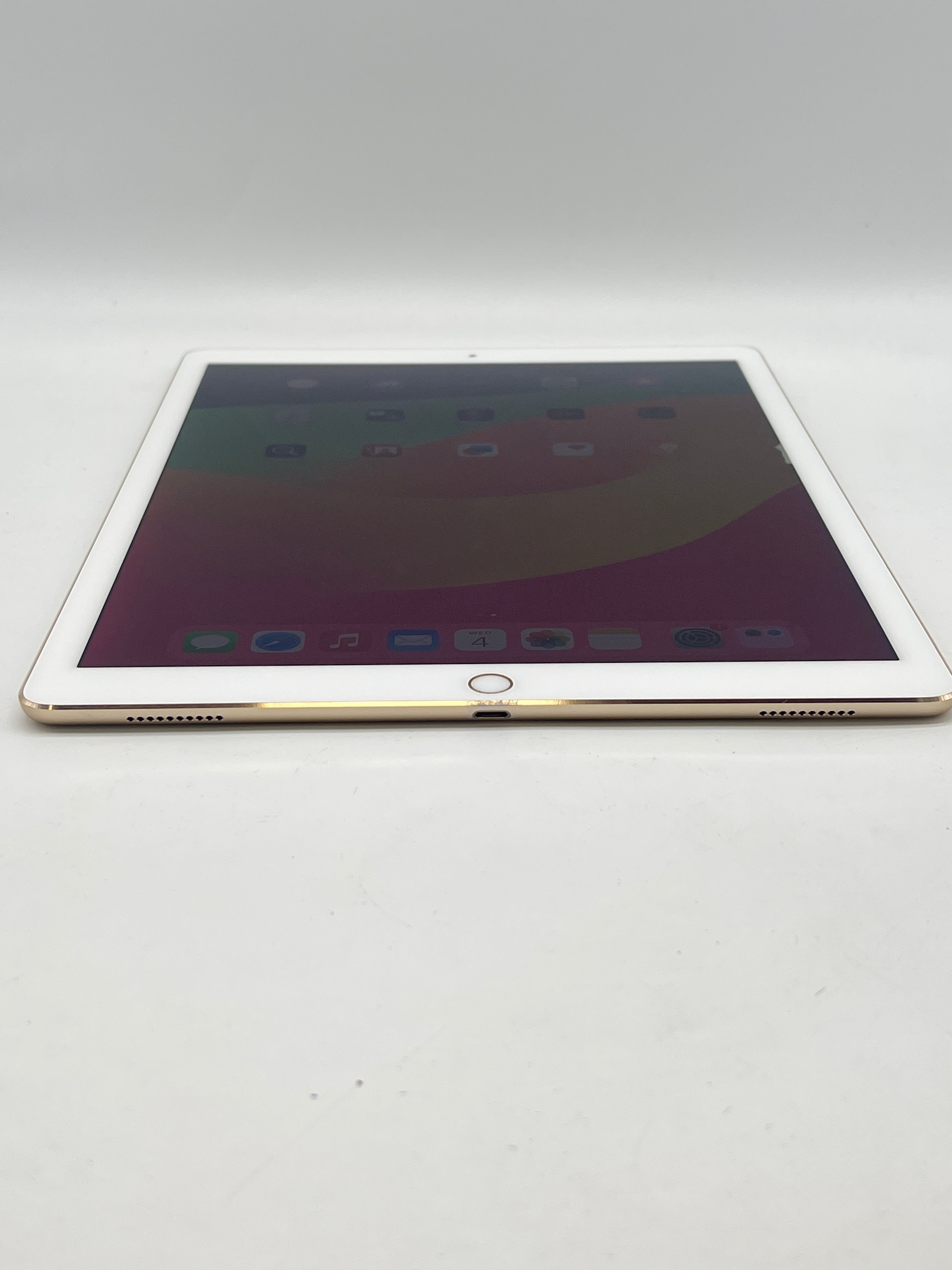 Apple iPad Pro 12.9 A1670 512GB Wi Fi Gold - Discolored screen