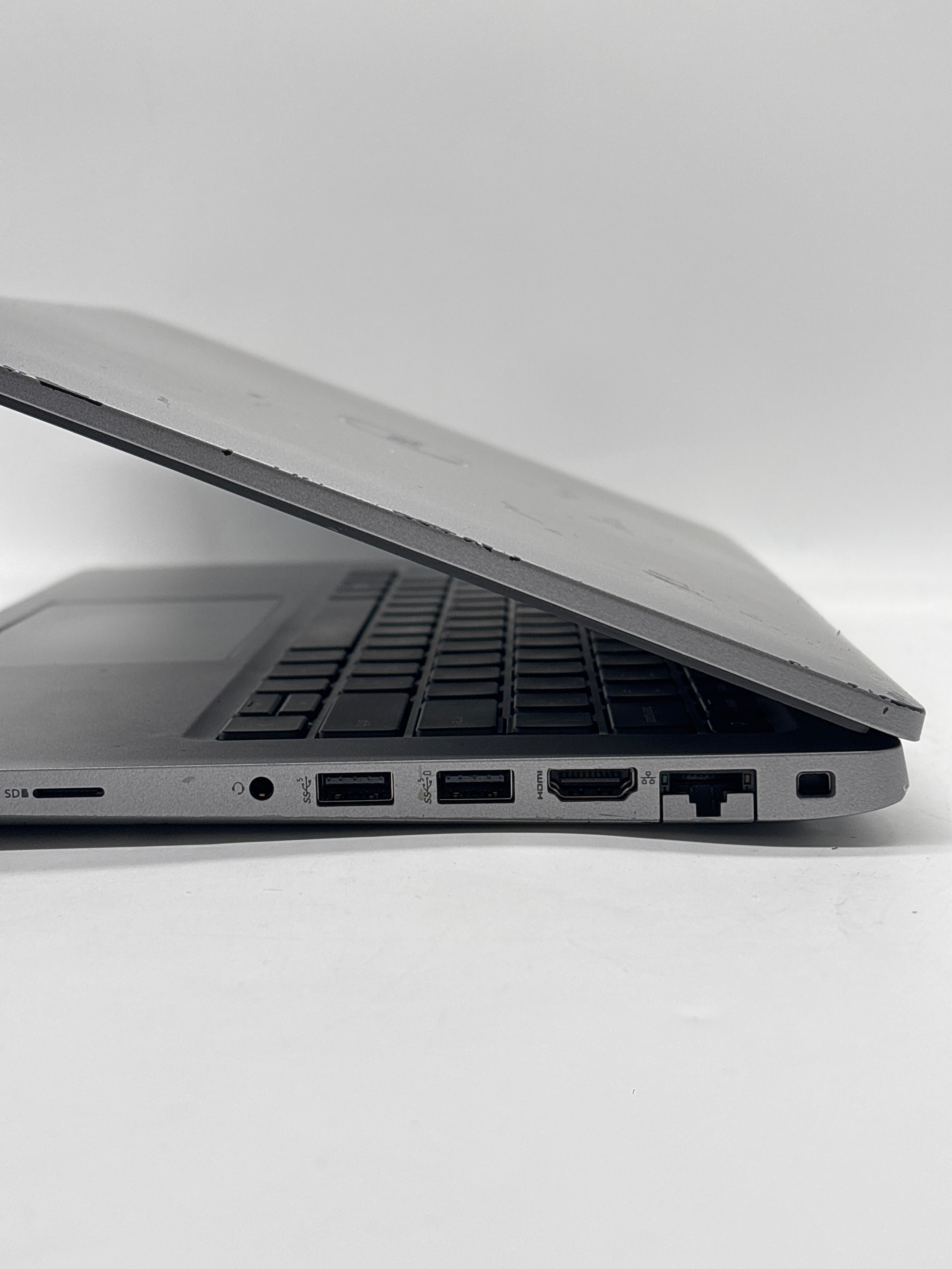 Dell Latitude 5430 14" Core i5-1235U 16GB RAM 256GB SSD Gray - For Parts