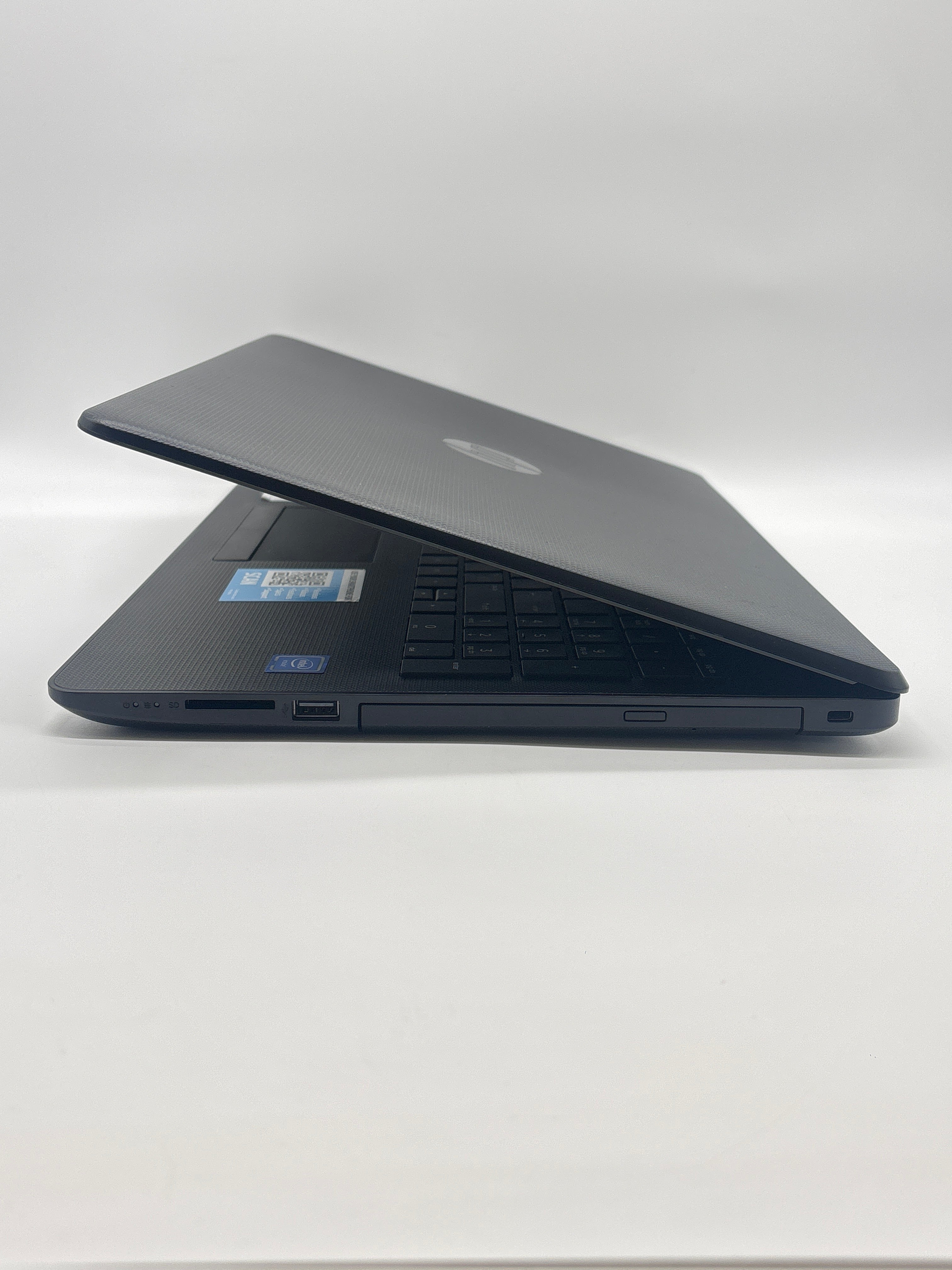 HP 15-bs212wm 15 Inch Celeron N4000 4GB RAM 500GB HDD - For Parts (Read DESC)