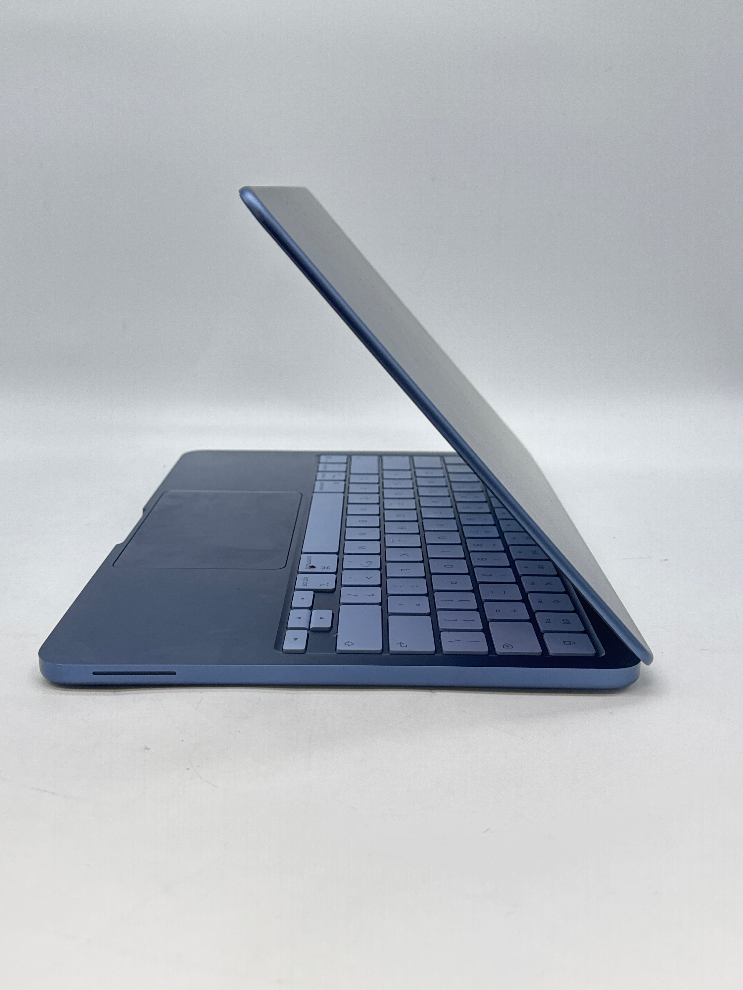 Apple MacBook Neo 13" A18 Pro 8GB RAM 256GB SSD - Used with Box