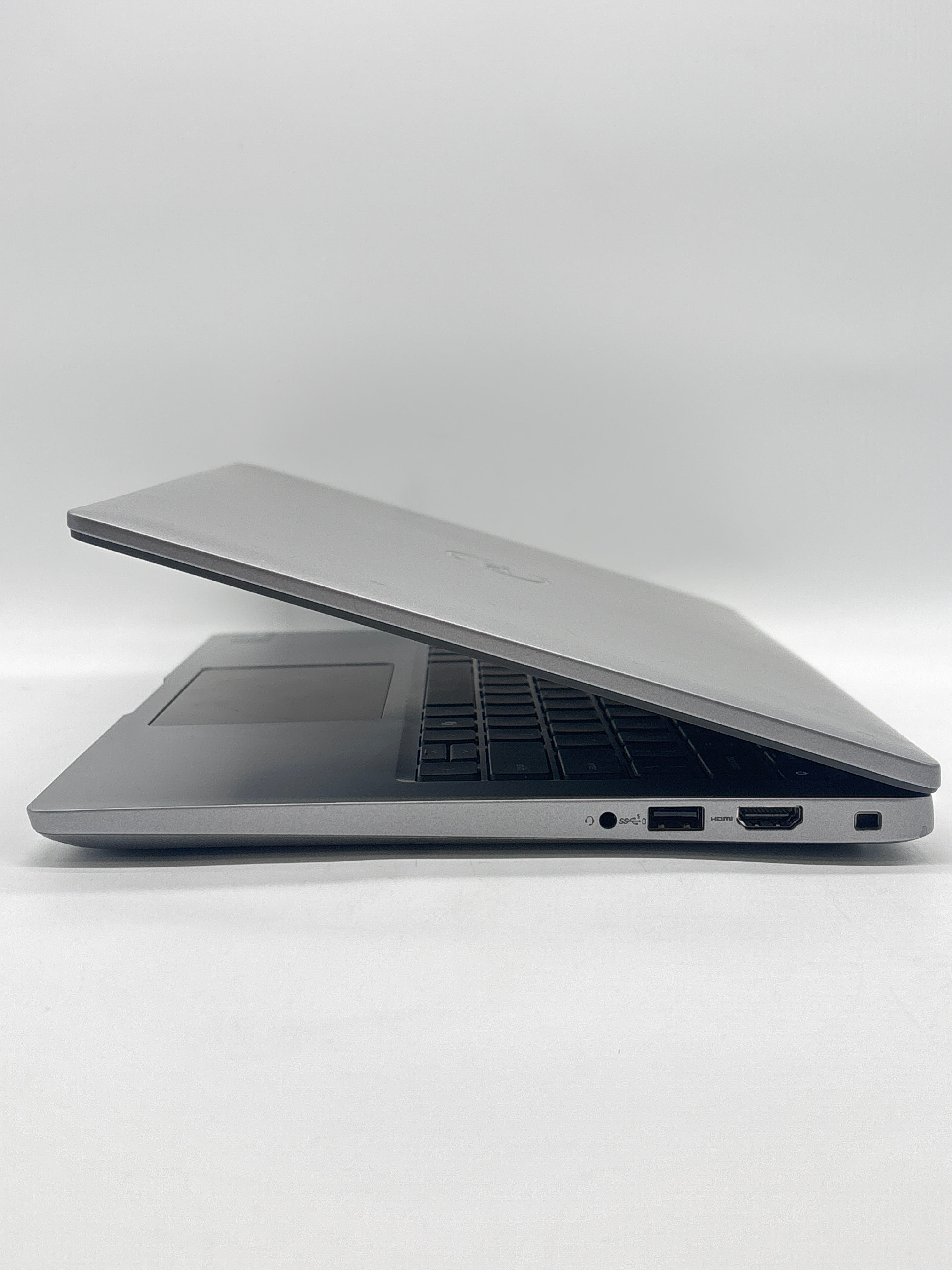 Dell Latitude 5450 Ultra 5 135U 16GB RAM 256GB SSD - BIOS Lock/Remotely Managed