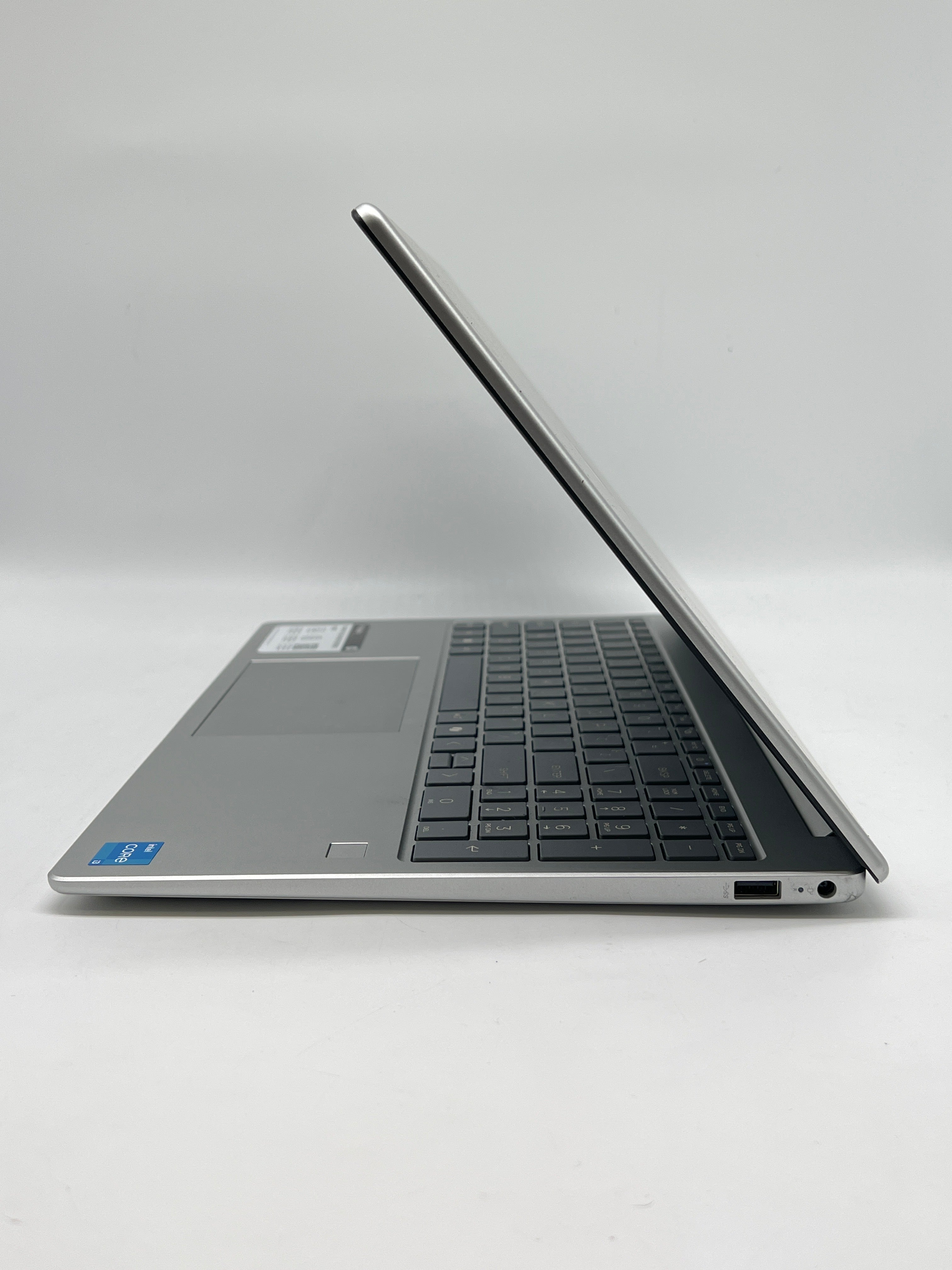 HP Laptop 15-fd0xxx i3-N305 8GB RAM 256GB SSD - Used