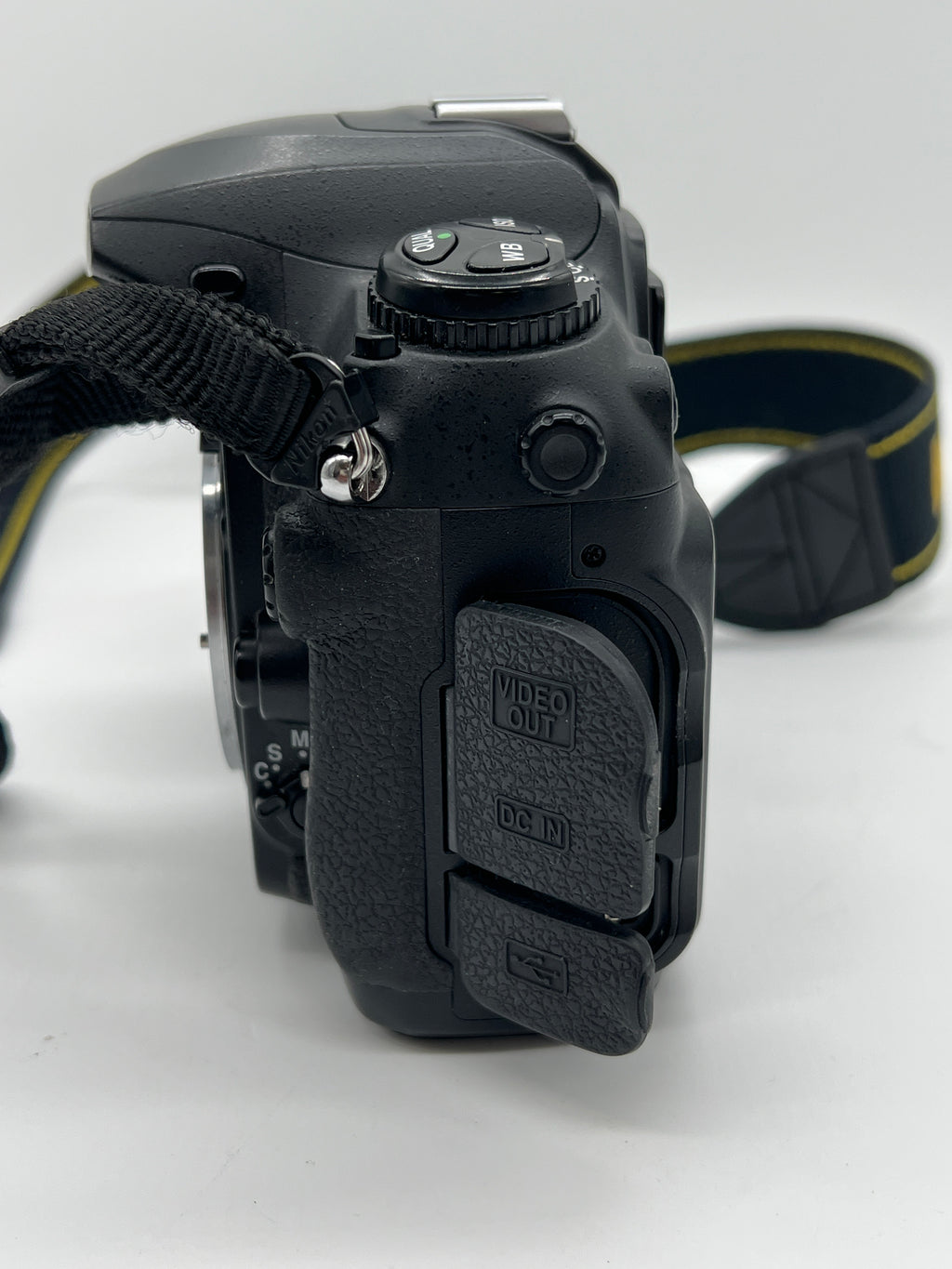 Nikon D200 Digital Camera Body (Shutter Count 64,217)