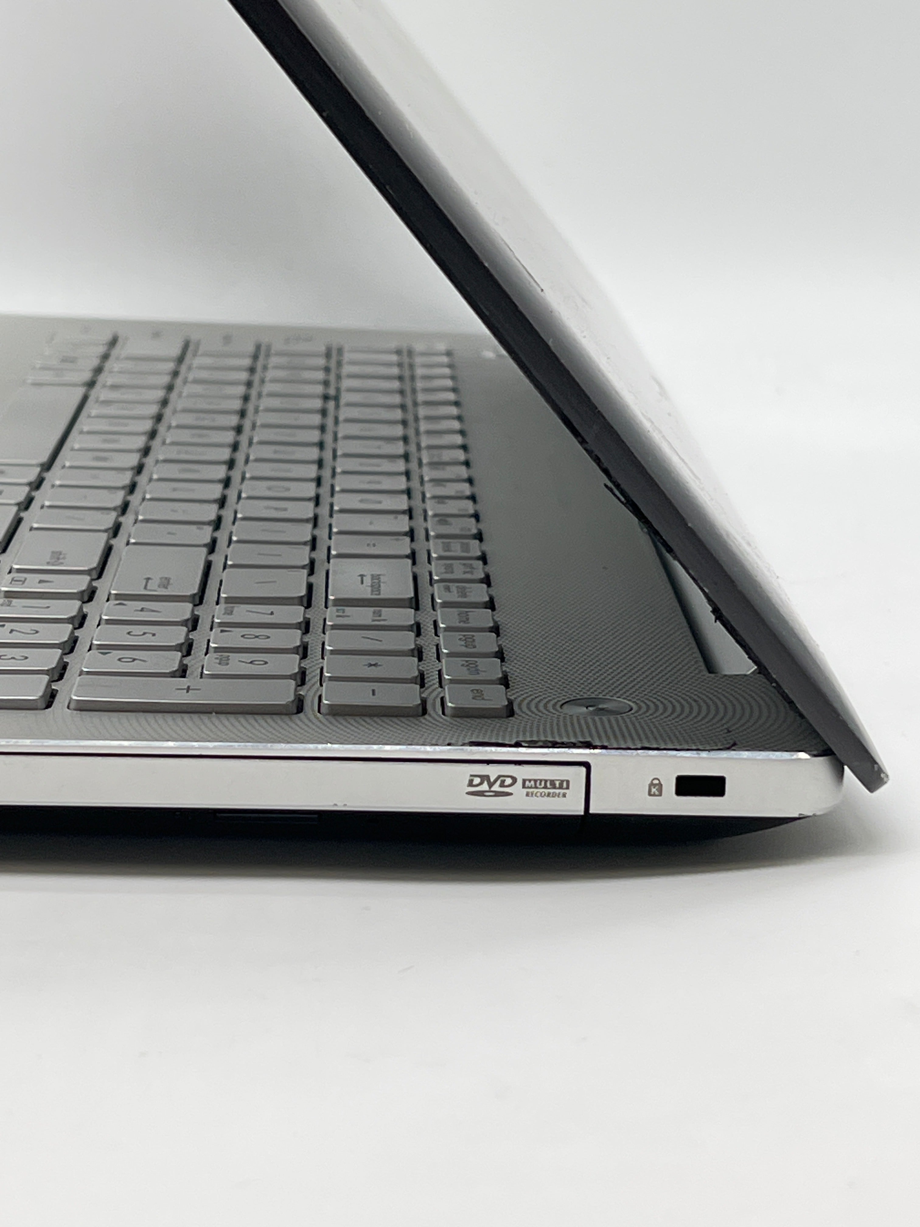 Asus N550J Core i7-4700hq 8GB RAM 1TB HDD - For Parts (Bad Battery)