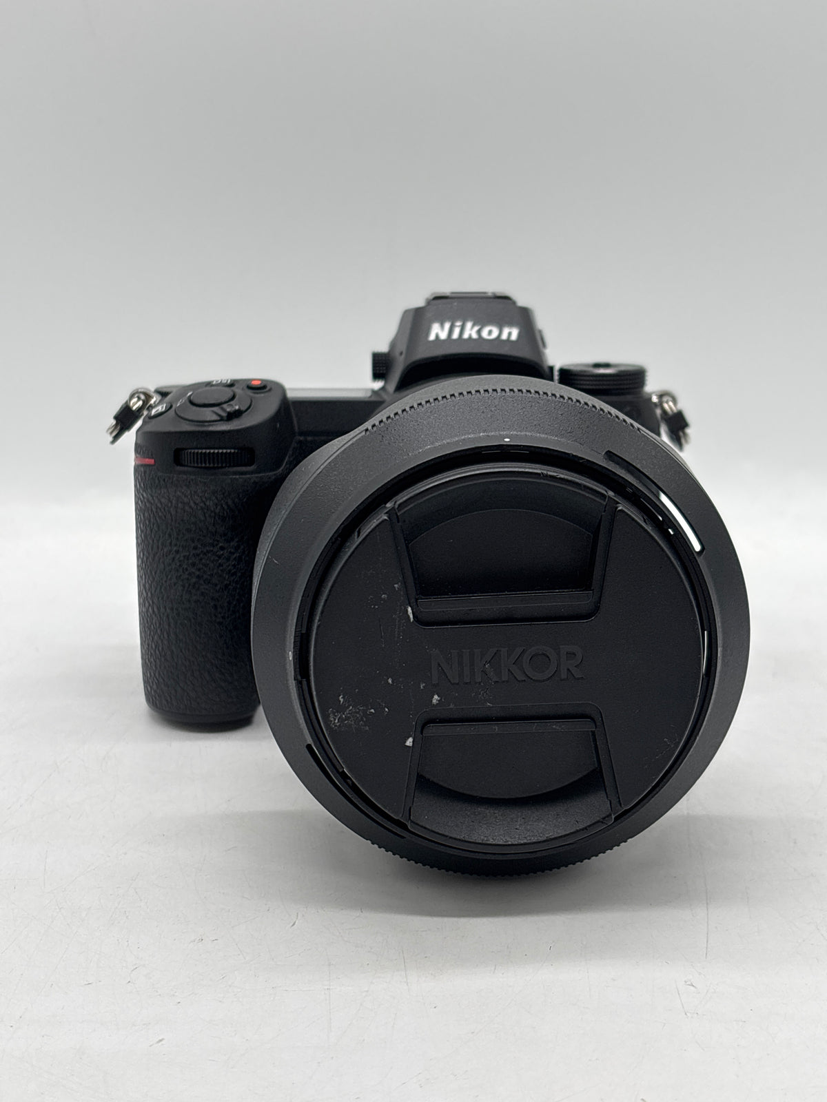 Nikon Z6 Mirrorless w/ NIKKOR Z 24-70mm f/4 S Lens Black - Used