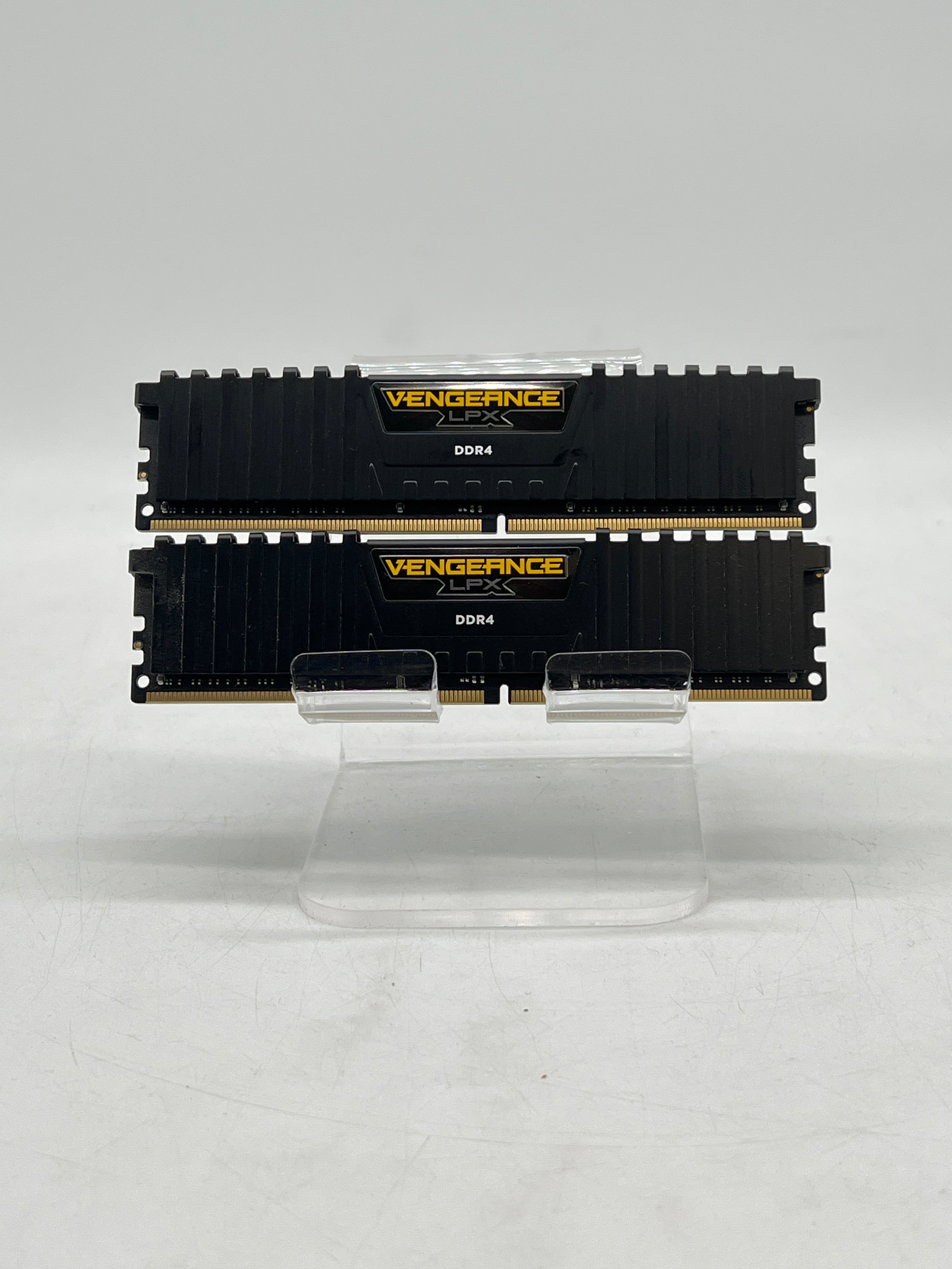 Corsair Vengeance LPX DDR4DIMM 16GB (2x8GB) 3000MHz CMK16GX4M2B3000C15