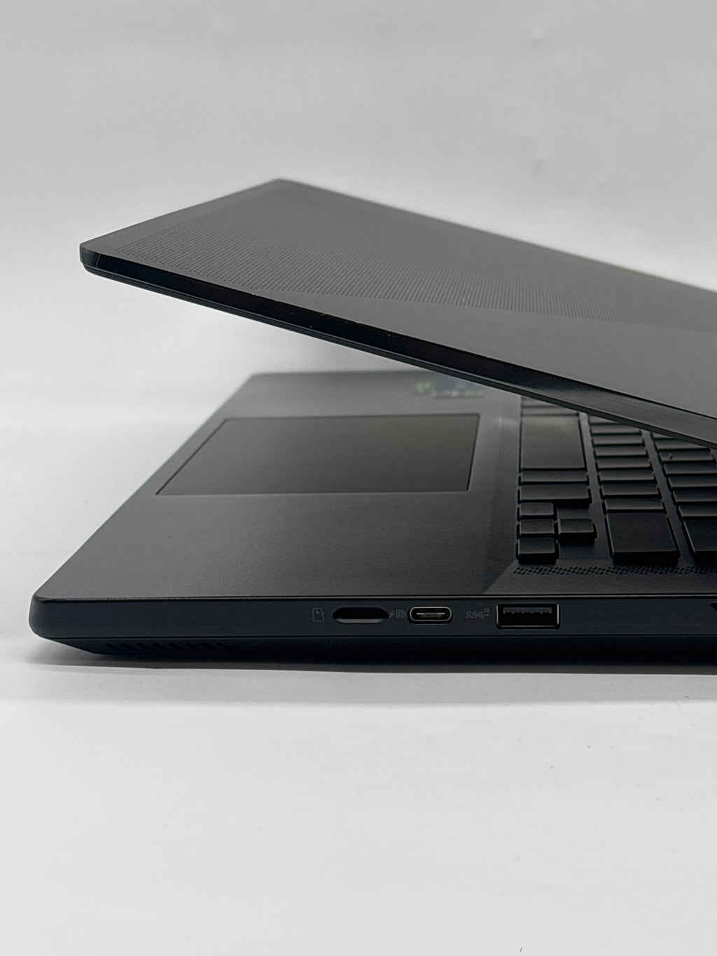 ASUS ROG Zephyrus M16 GU604VI i9-13900H 32GB RAM 1TB SSD RTX 4070 - Used