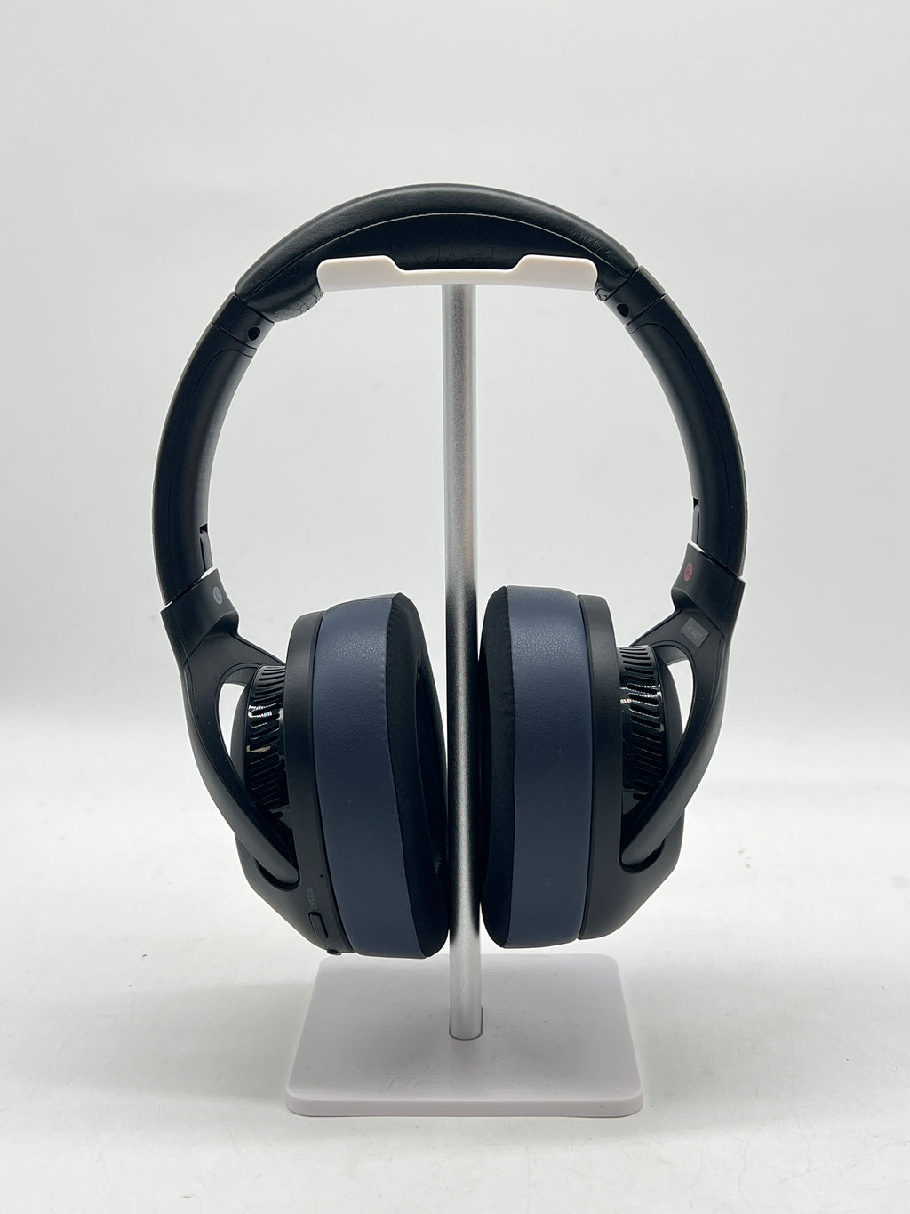Sony WH-XB900N Wireless Headphones Noise Cancelling Black - Used