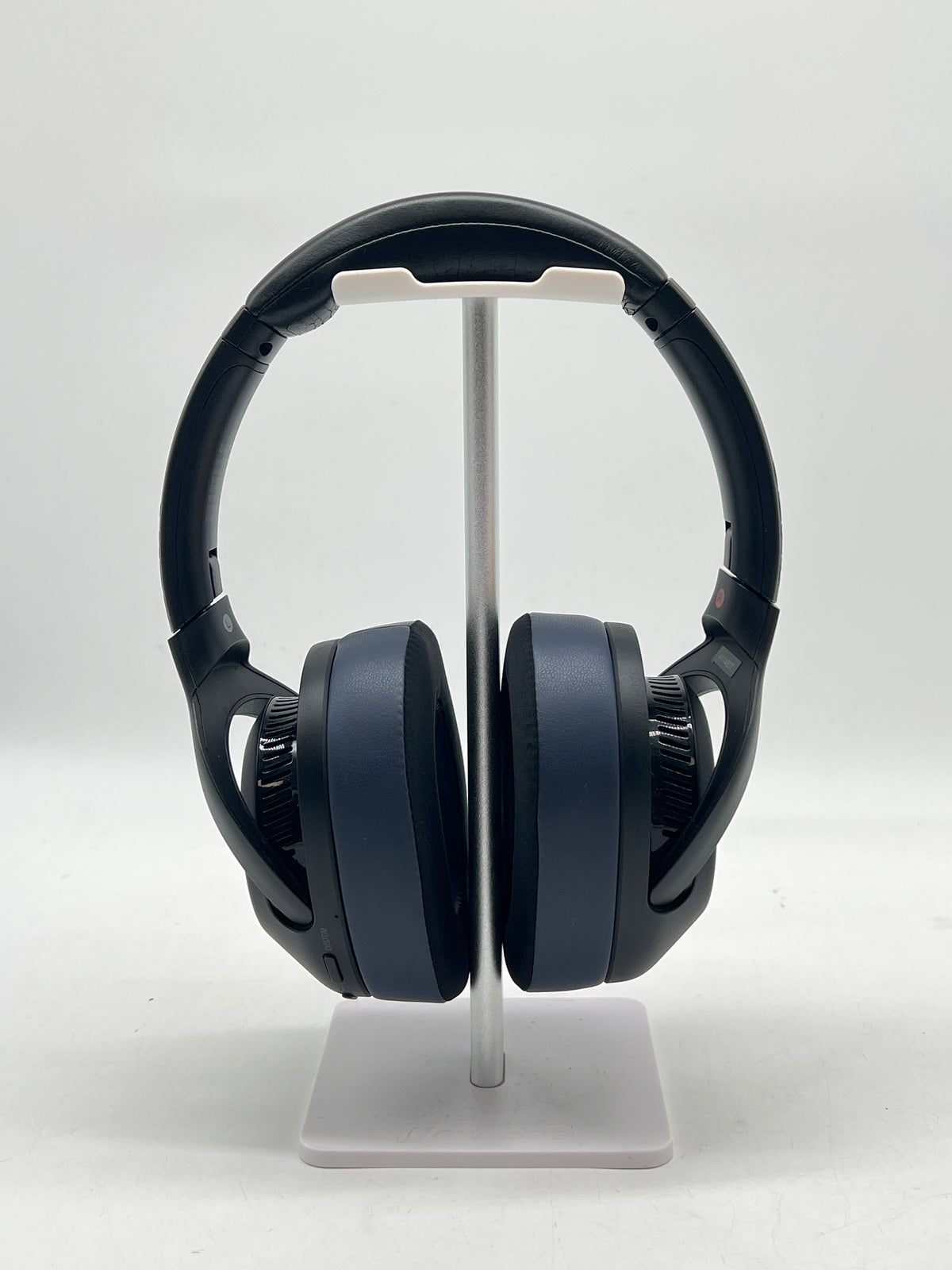 Sony WH-XB900N Wireless Headphones Noise Cancelling Black - Used